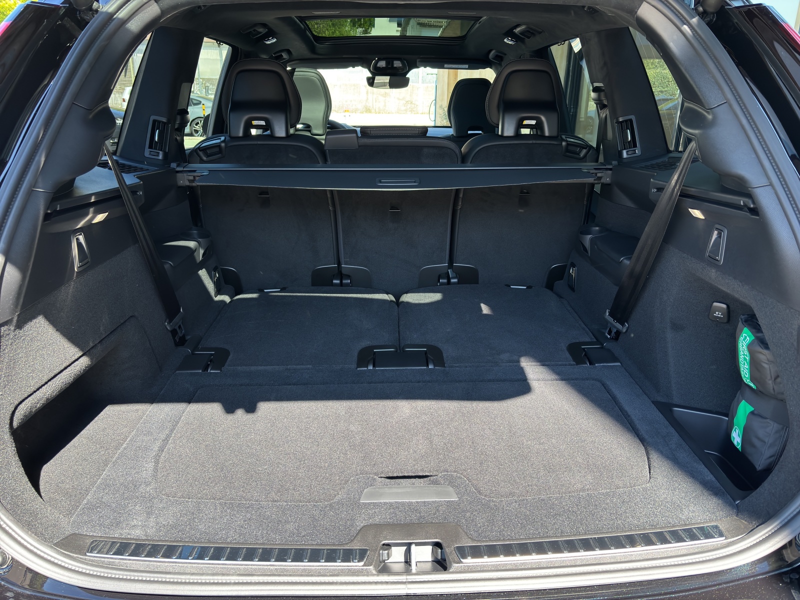 VOLVO XC90 2.0 T8 TE Black Edition eAWD-image-12