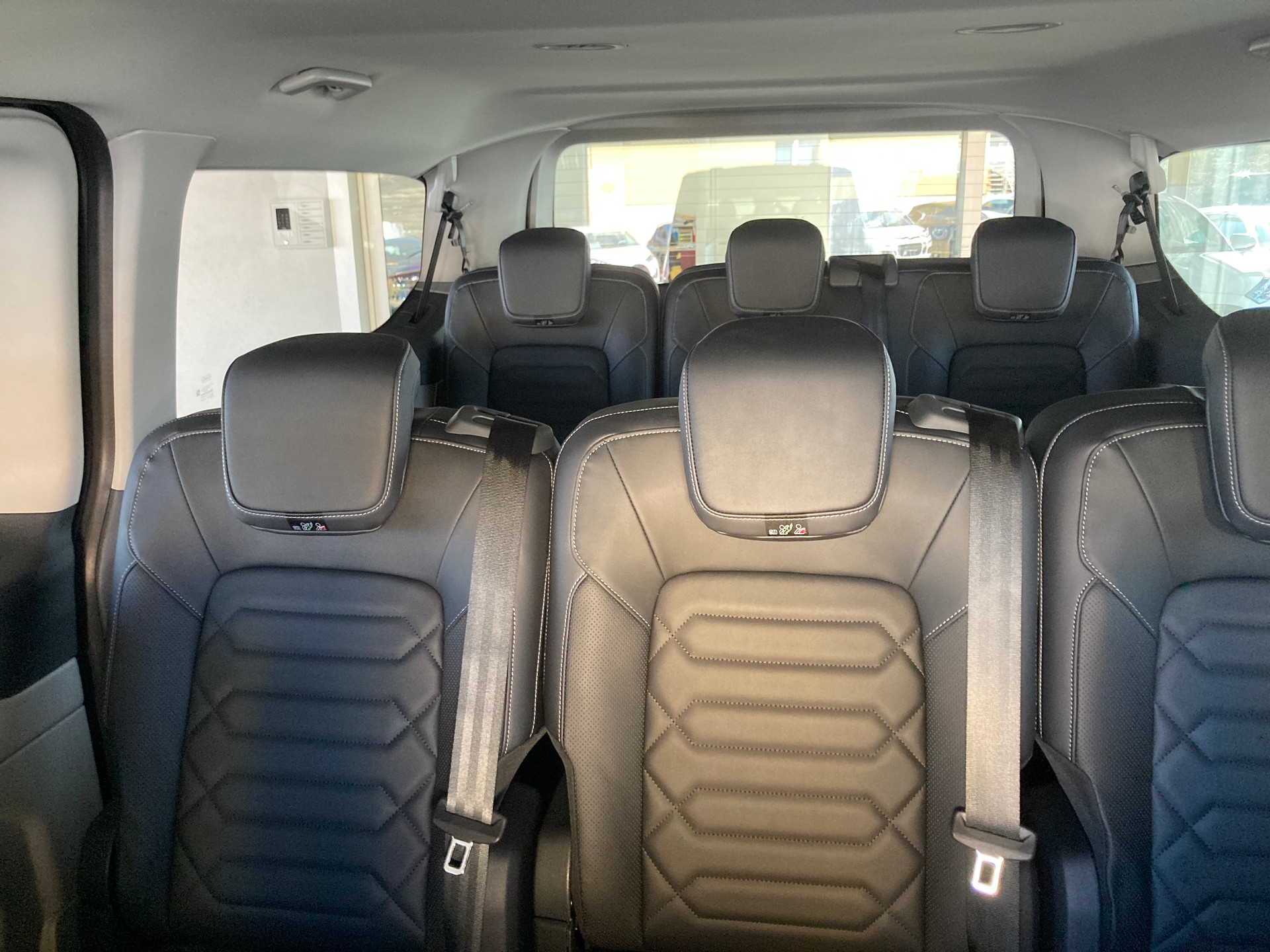 FORD Tourneo Bus 320 L2H1 TitaniumX Automat-image-13