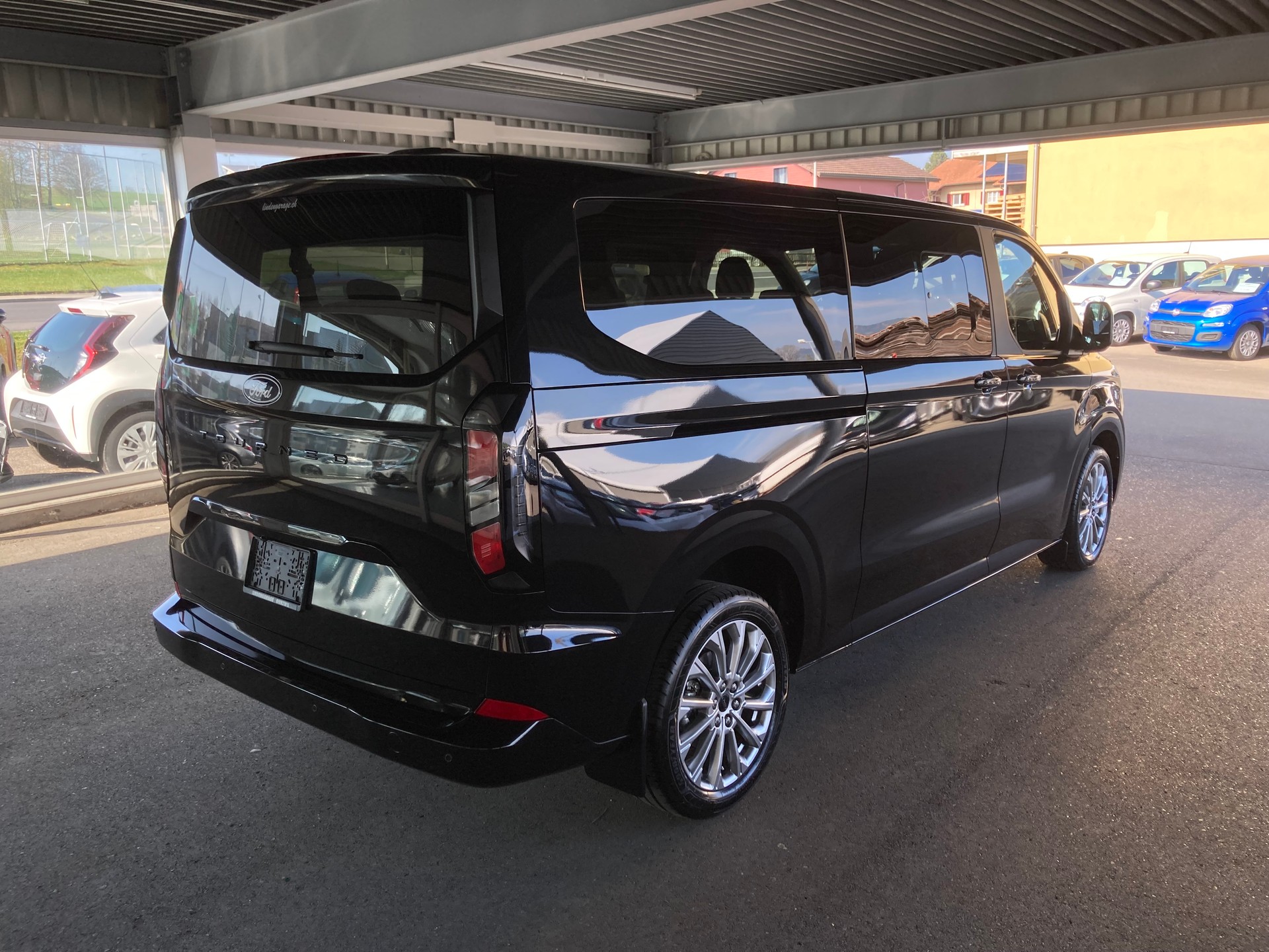 FORD Tourneo Bus 320 L2H1 TitaniumX Automat-image-4