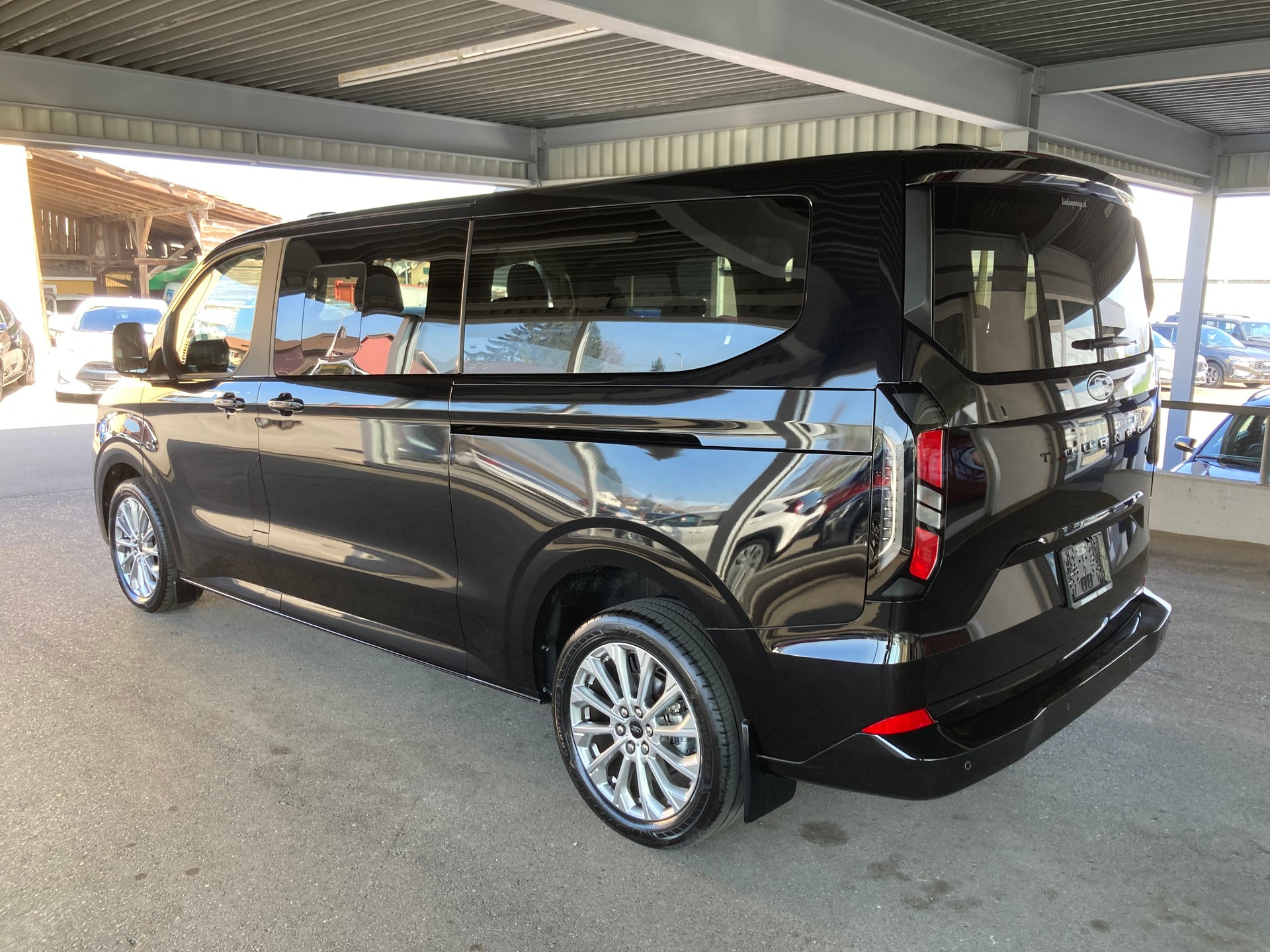 FORD Tourneo Bus 320 L2H1 TitaniumX Automat-image-6