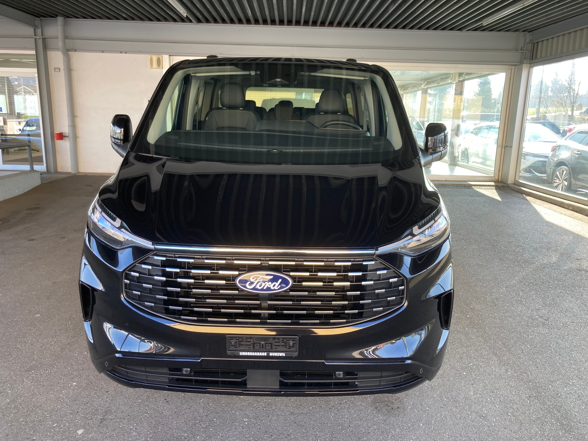 FORD Tourneo Bus 320 L2H1 TitaniumX Automat-image-1