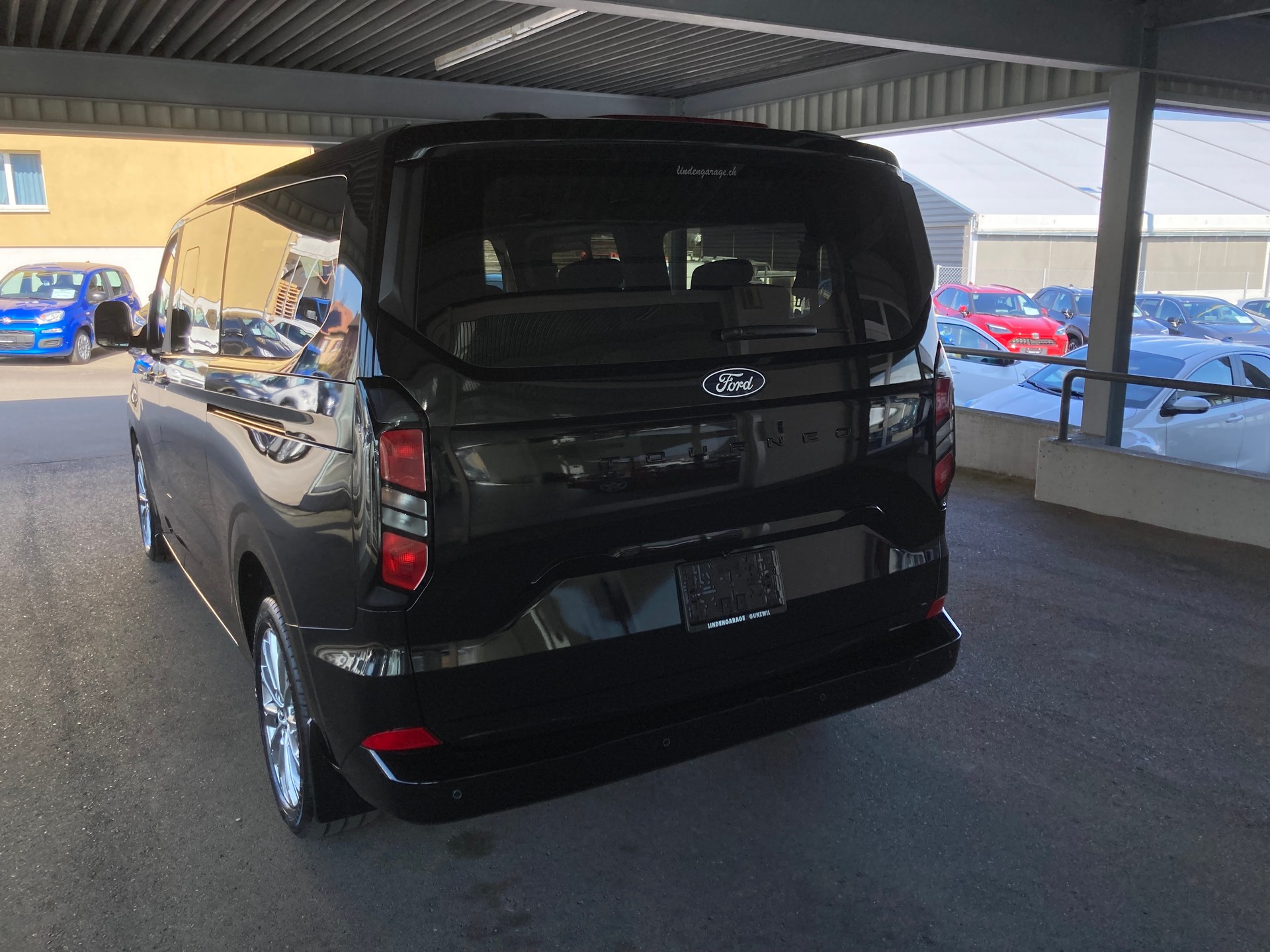 FORD Tourneo Bus 320 L2H1 TitaniumX Automat-image-5
