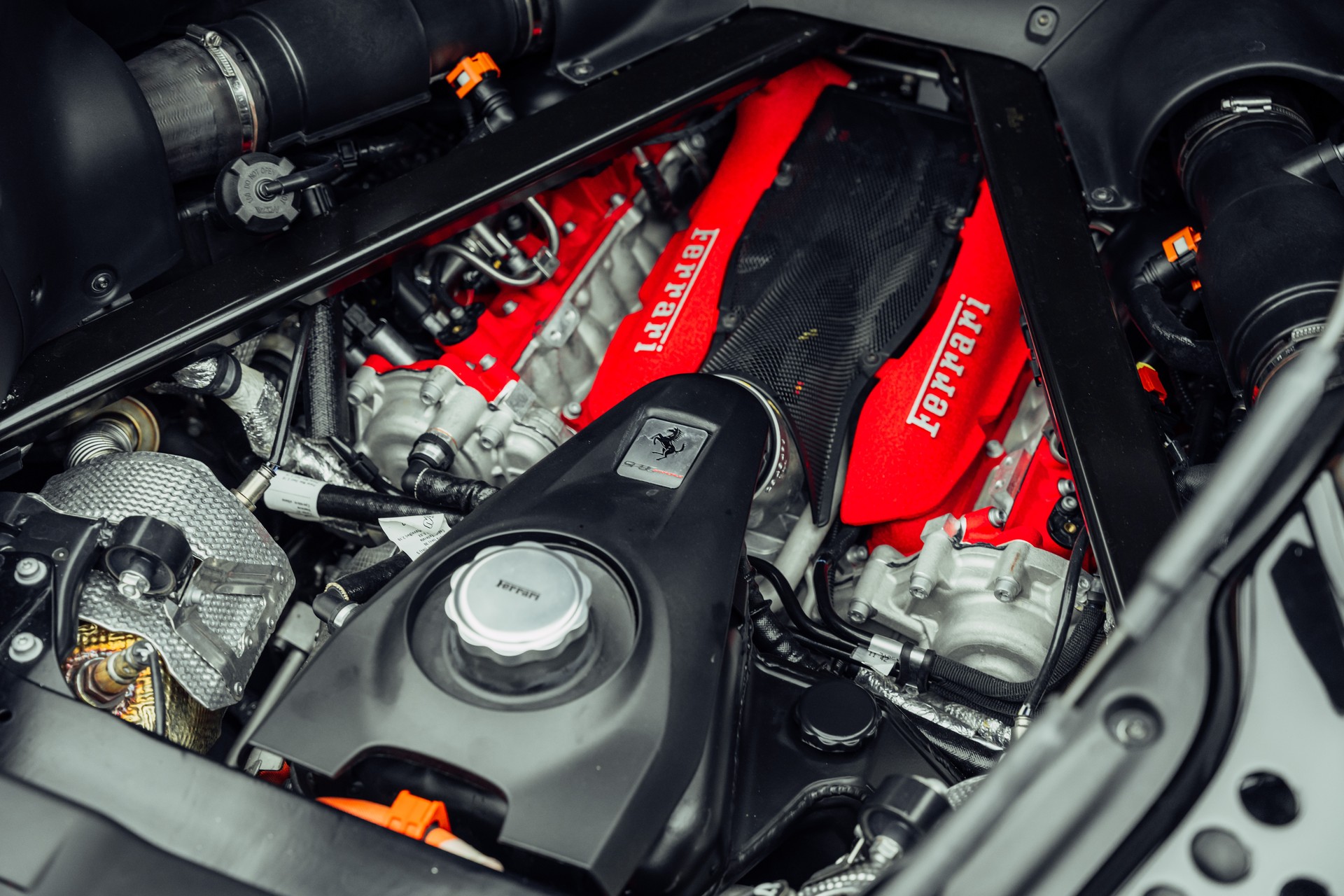 FERRARI SF90 Stradale Assetto Fiorano-image-21