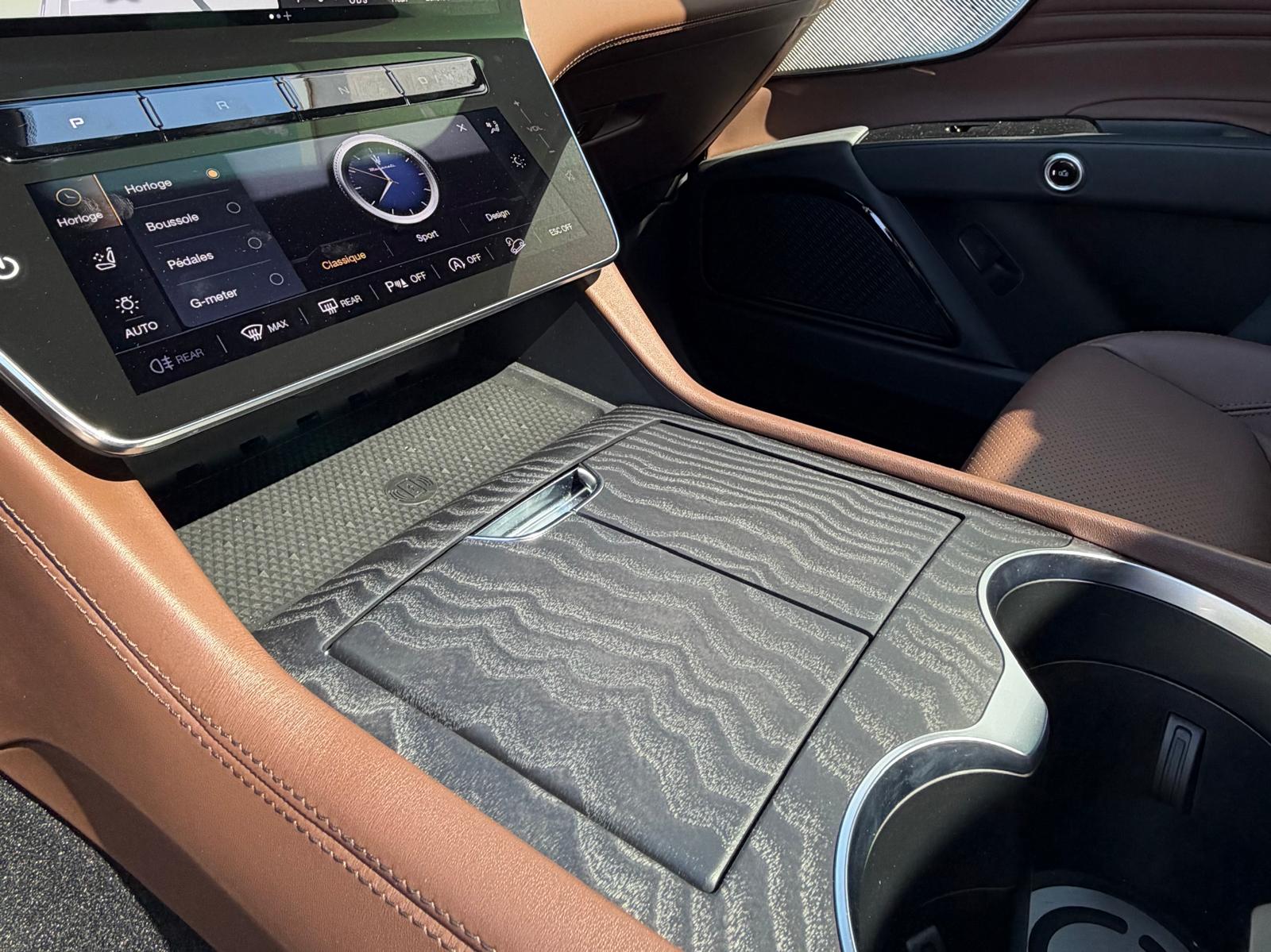 MASERATI Grecale 2.0 MHEV Modena Hybrid Automatica-image-6