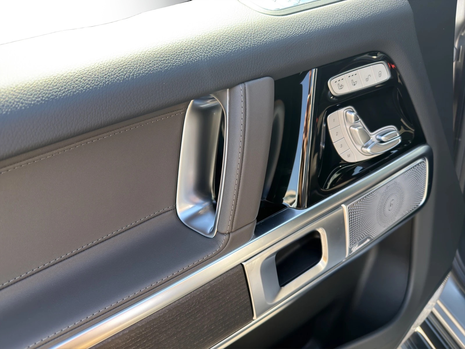 MERCEDES-BENZ G 500 9G-Tronic-image-5