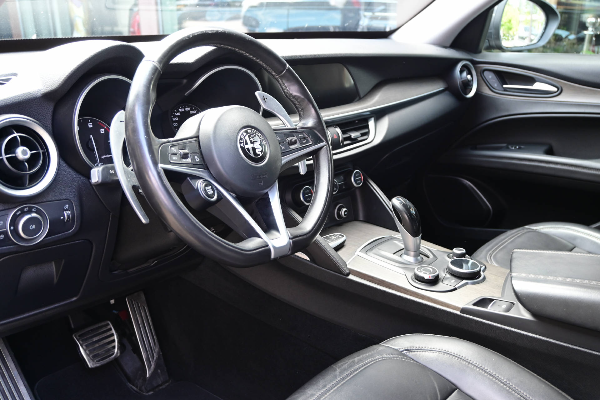 ALFA ROMEO Stelvio 2.0 Q4 280 Executive-image-6