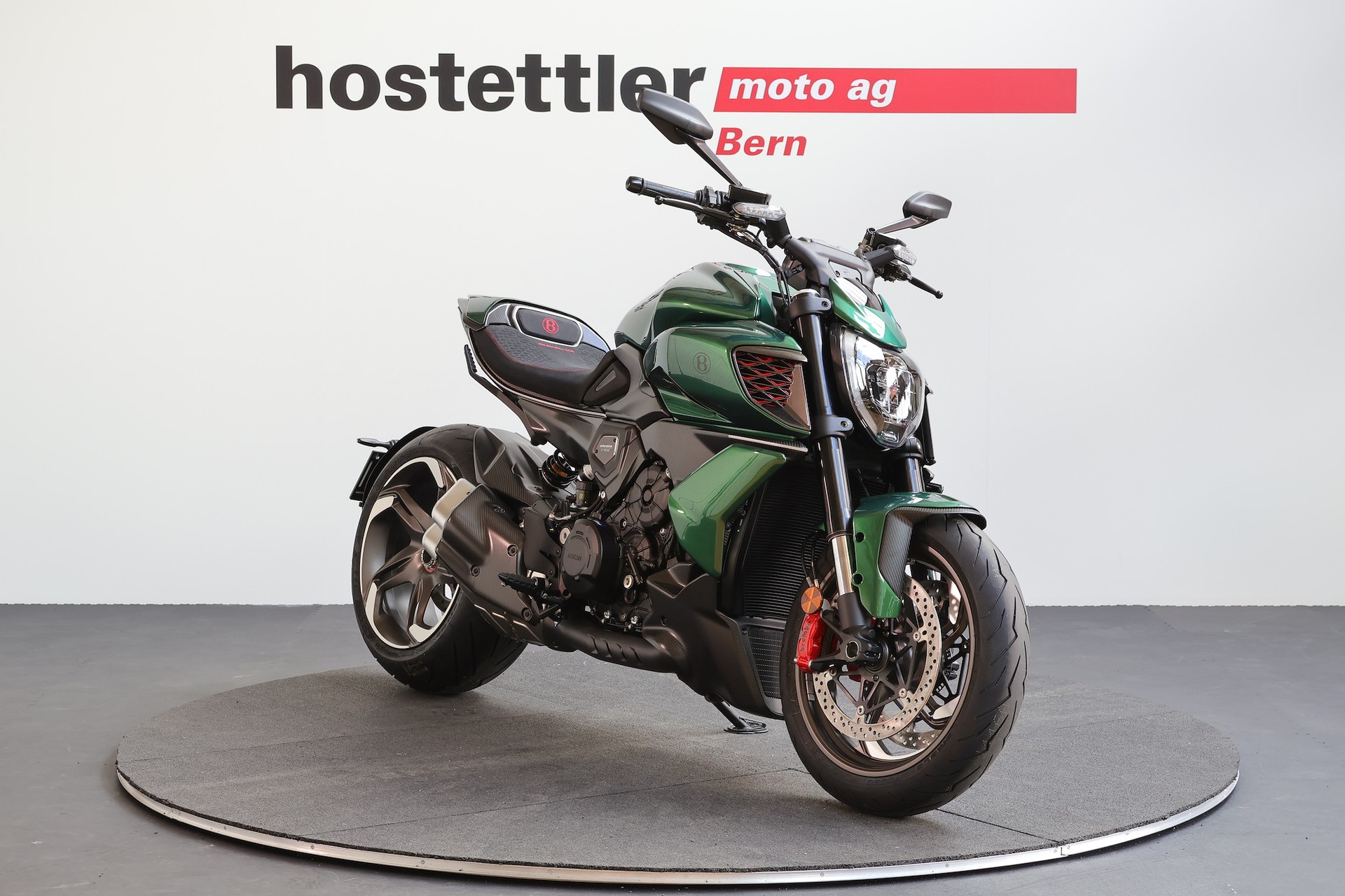 DUCATI Diavel V4 Bentley Nr. 095/500 Limited Edition