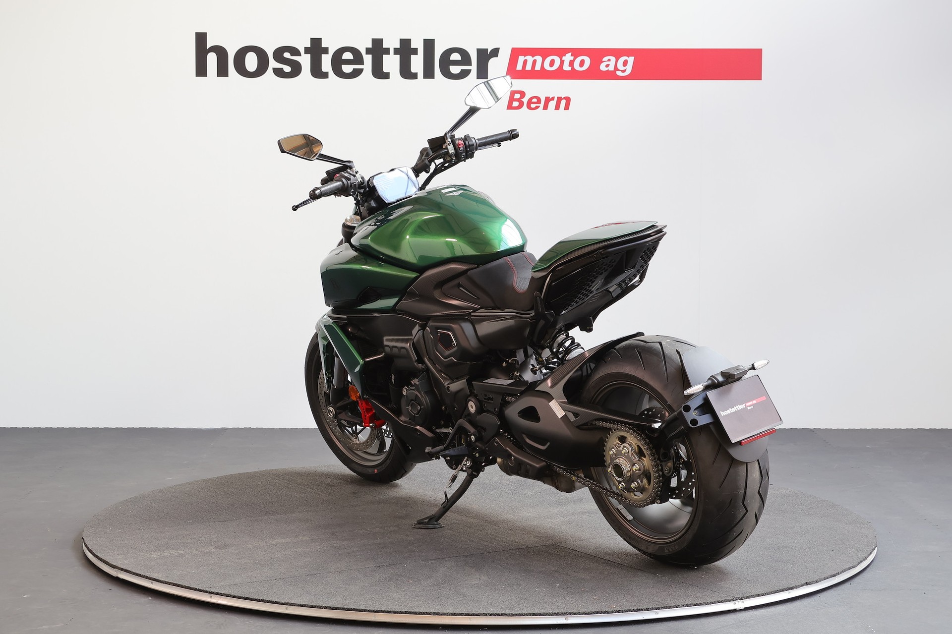 DUCATI Diavel V4 Bentley Nr. 095/500 Limited Edition-showroom-element-3