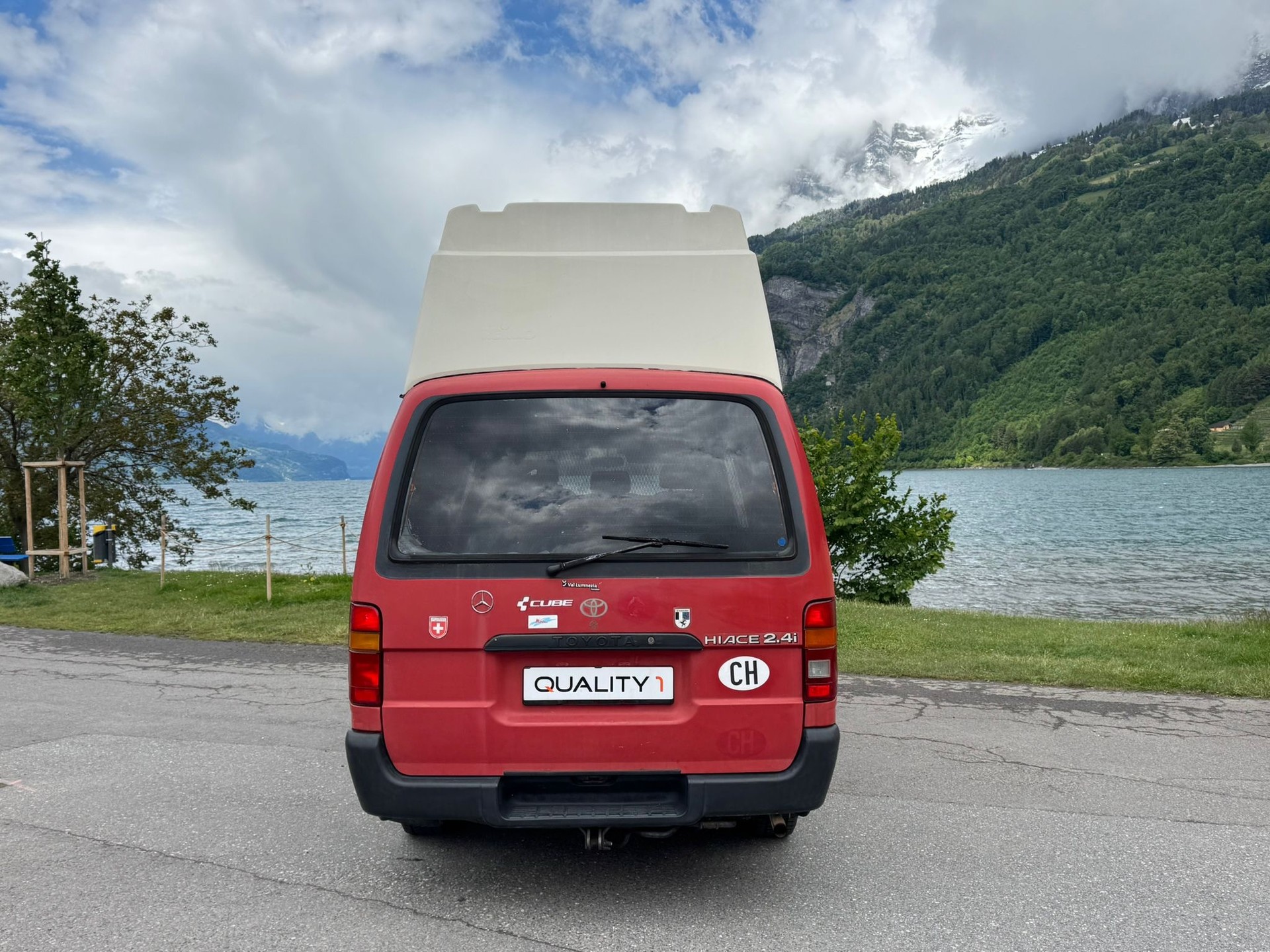 TOYOTA Hiace-image-4