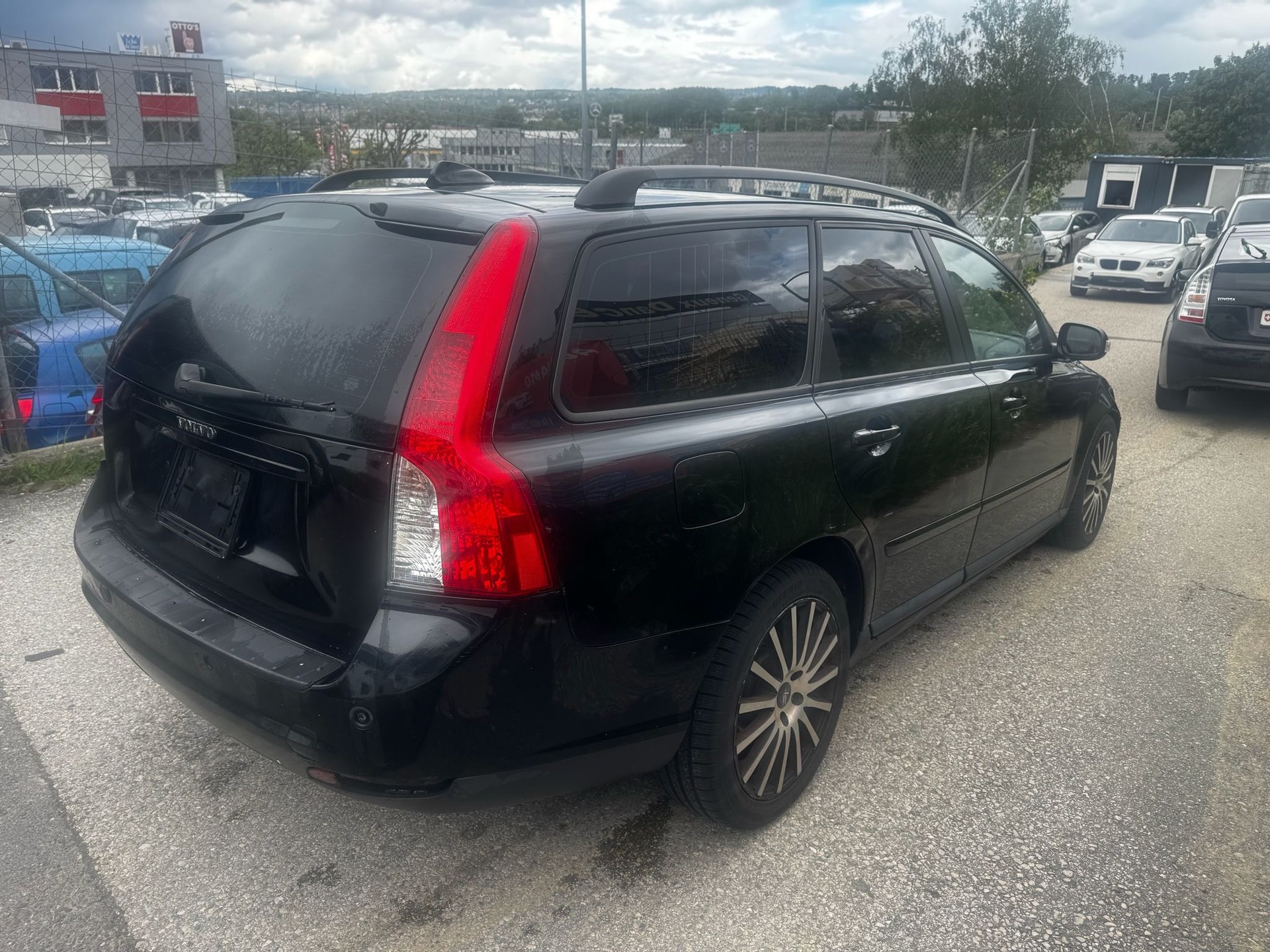 VOLVO V50 2.0D Kinetic-image-5