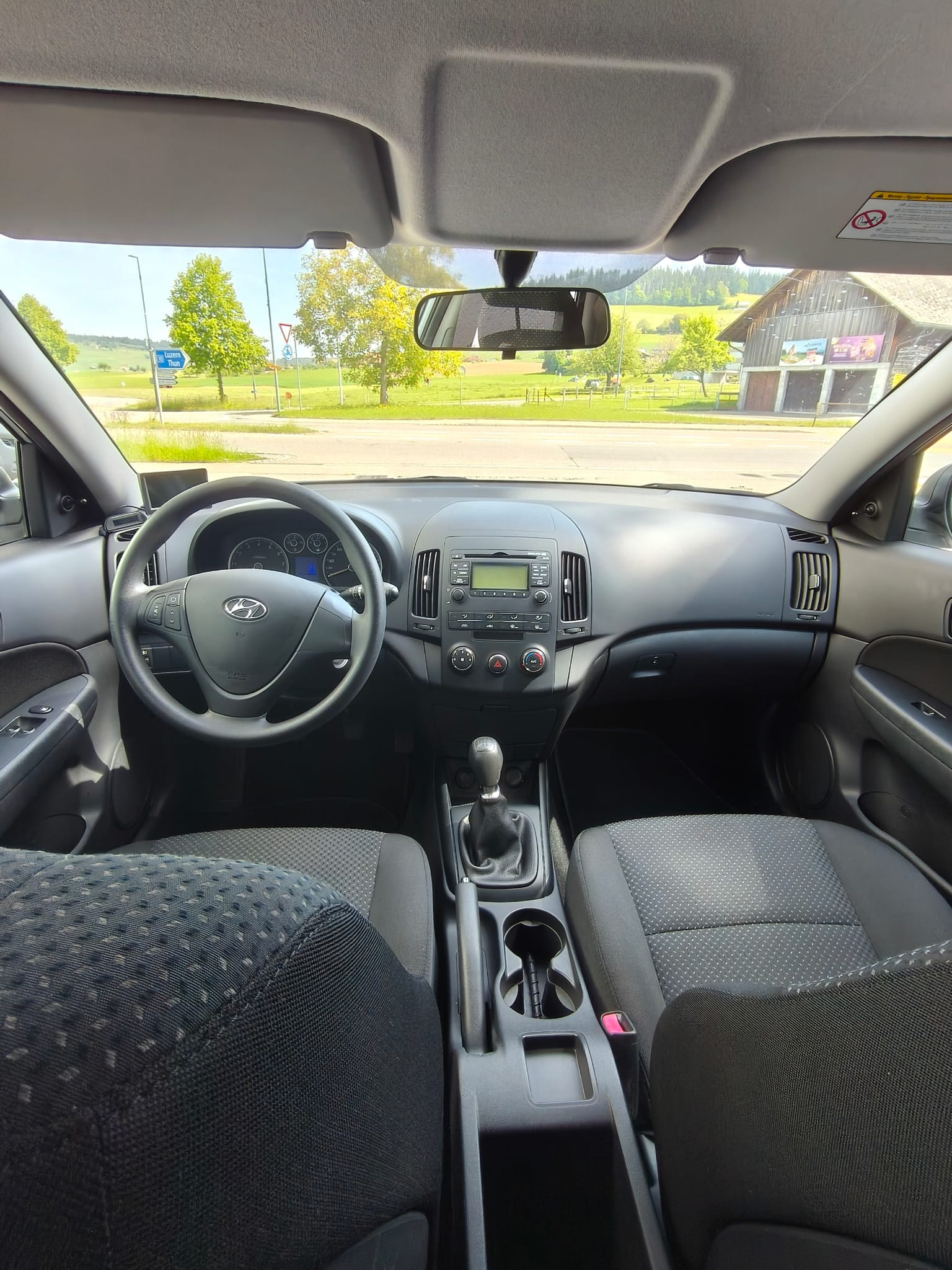 HYUNDAI i30 1.4 Comfort-image-5