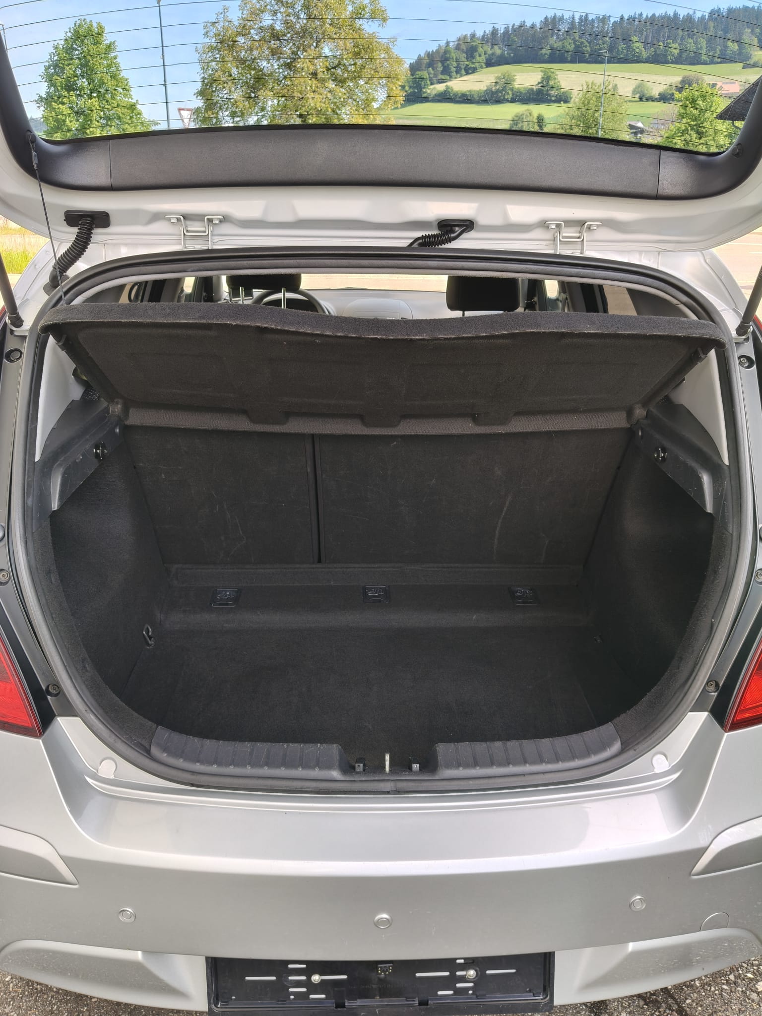 HYUNDAI i30 1.4 Comfort-image-10