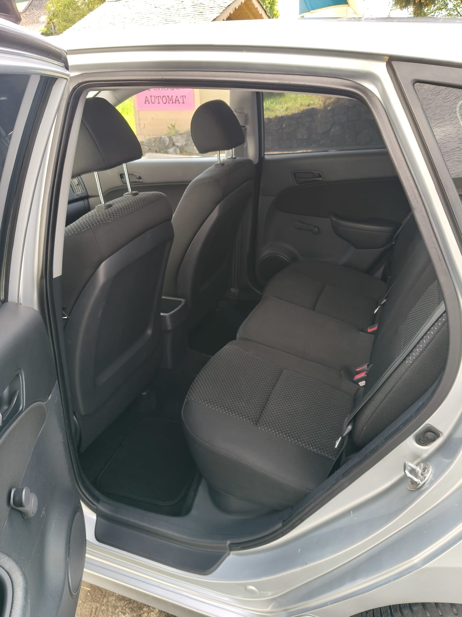 HYUNDAI i30 1.4 Comfort-image-8
