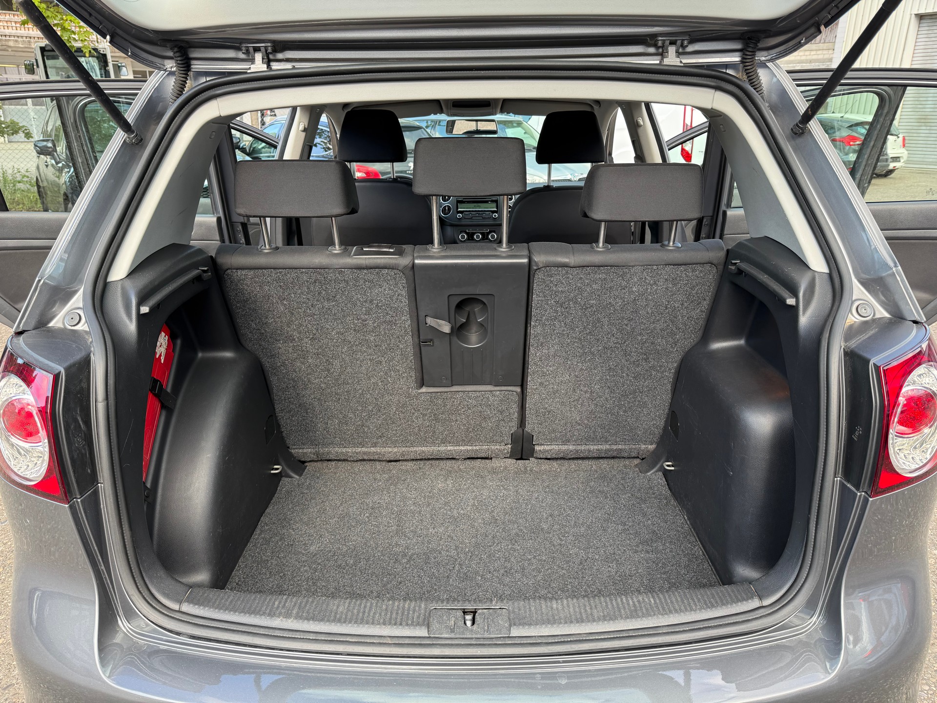 VW Golf Plus 1.4 TSI Trendline DSG-image-11
