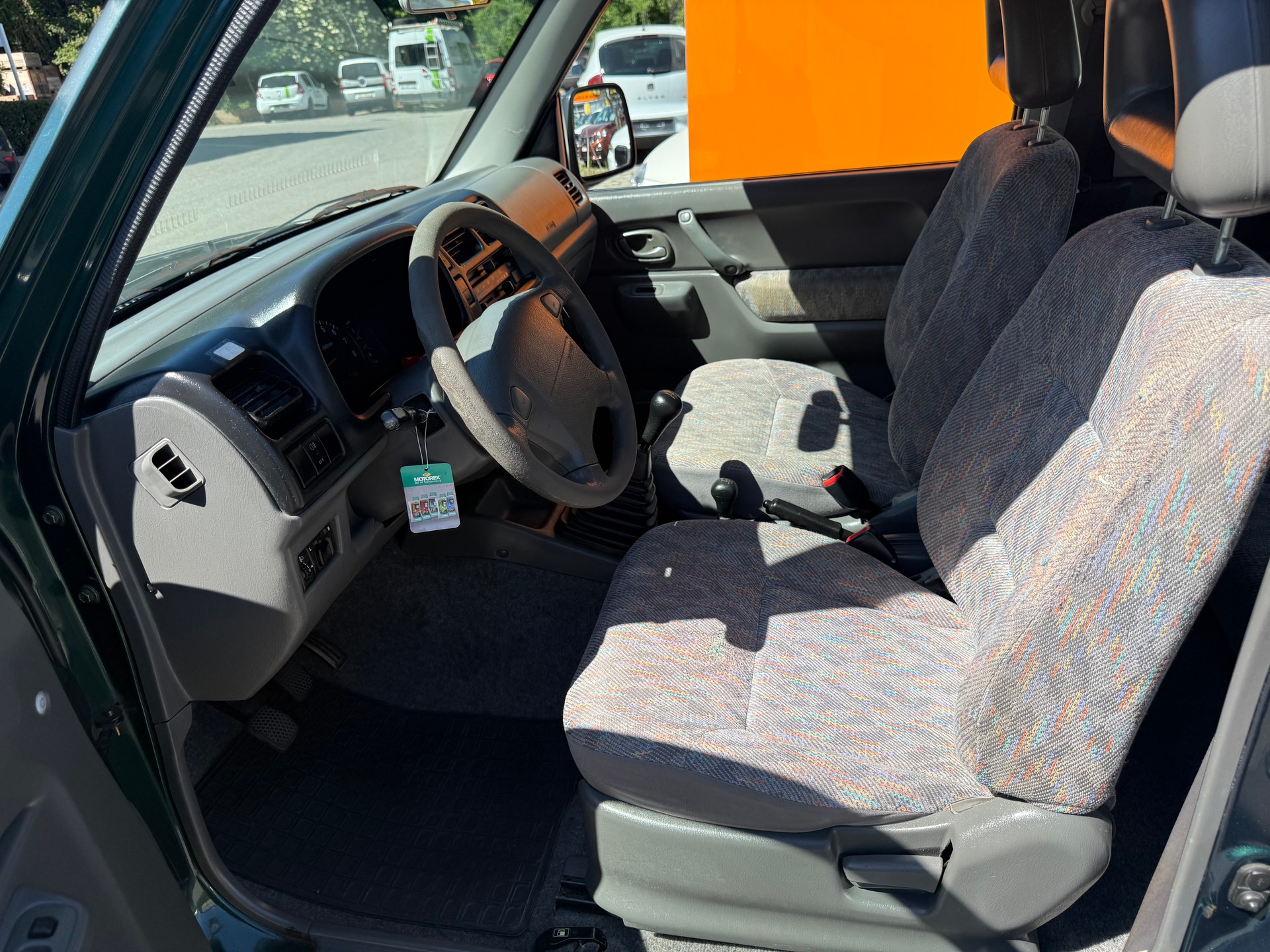 SUZUKI Jimny 1.3 16V JLX-image-4