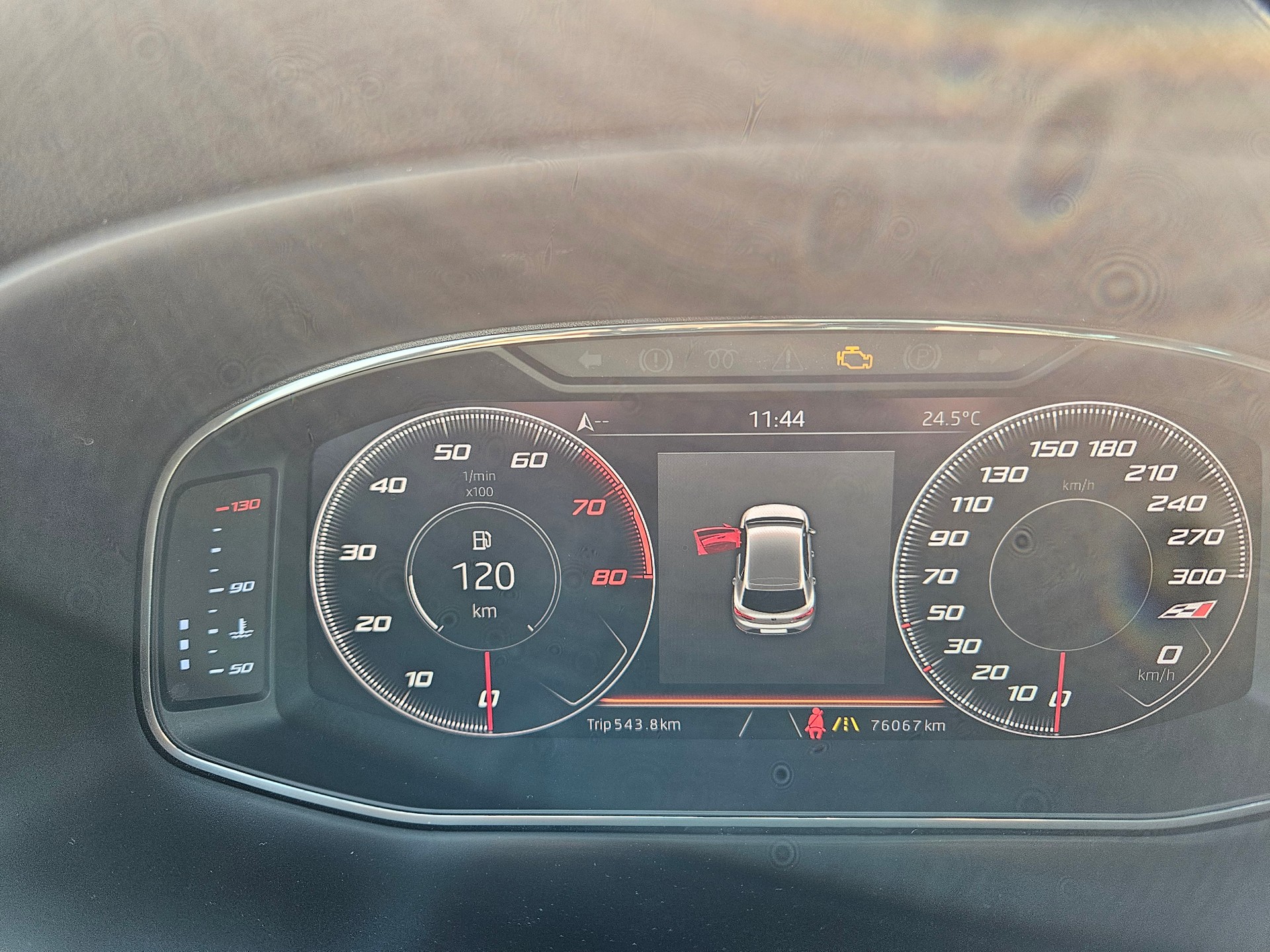 SEAT 2.0 TSI 300 Cupra-image-5