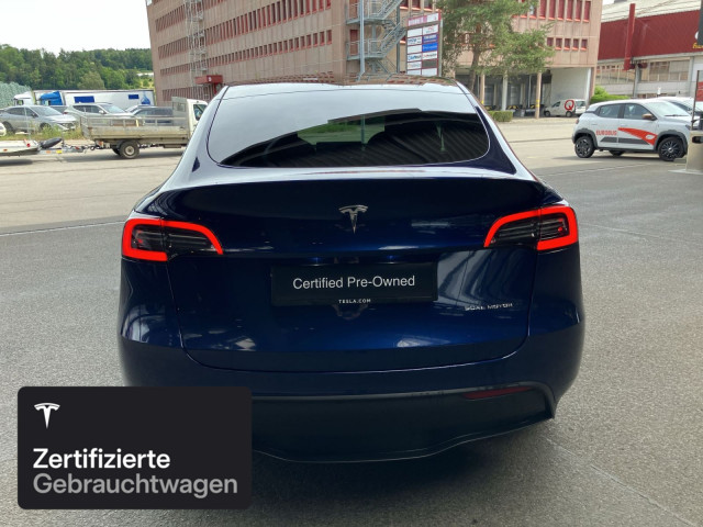 TESLA Model Y Long Range AWD-image-7