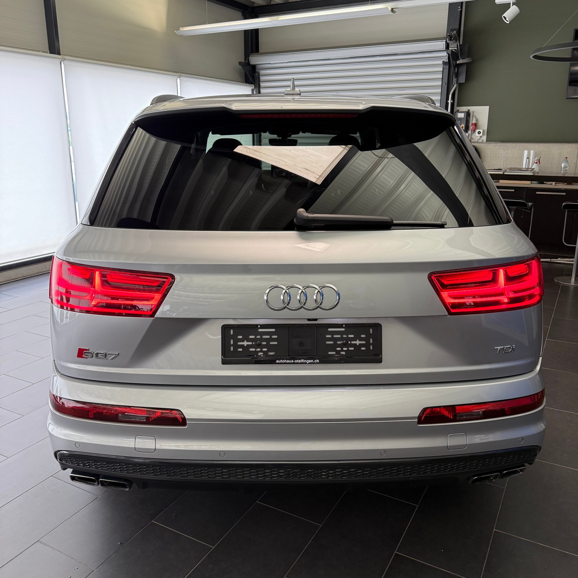 AUDI SQ7 4.0 V8 TDI quattro T-Tronic-image-8