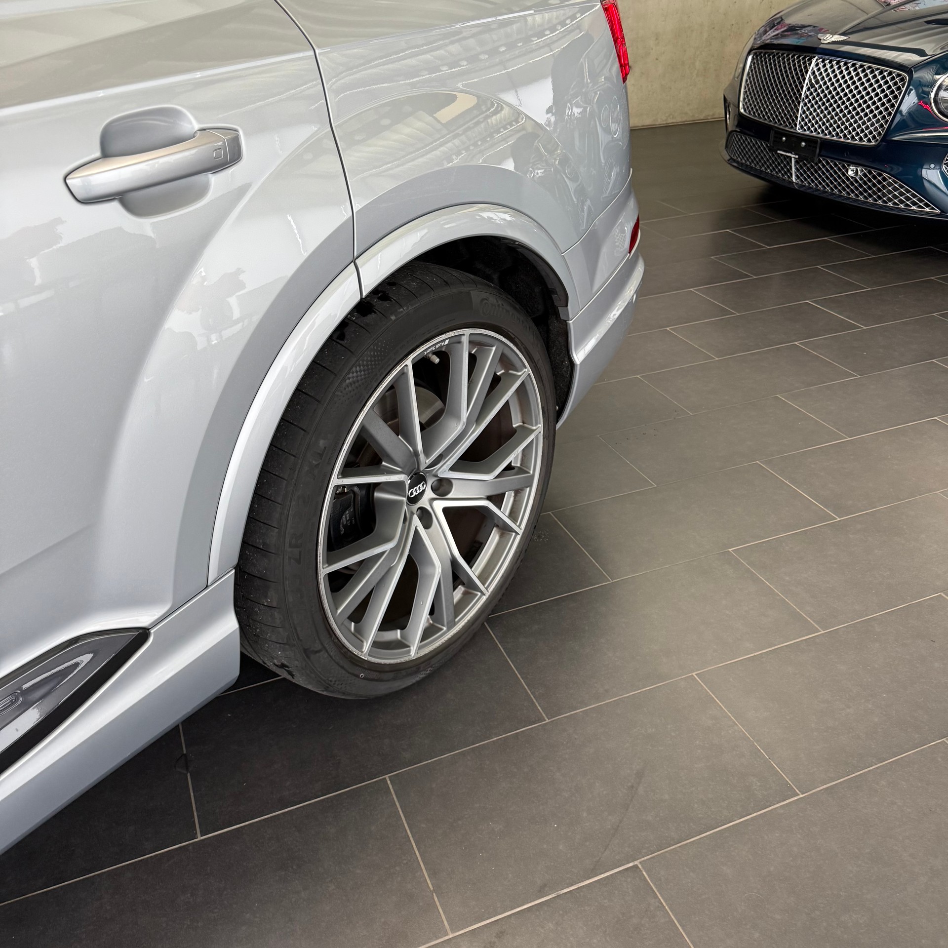 AUDI SQ7 4.0 V8 TDI quattro T-Tronic-image-18