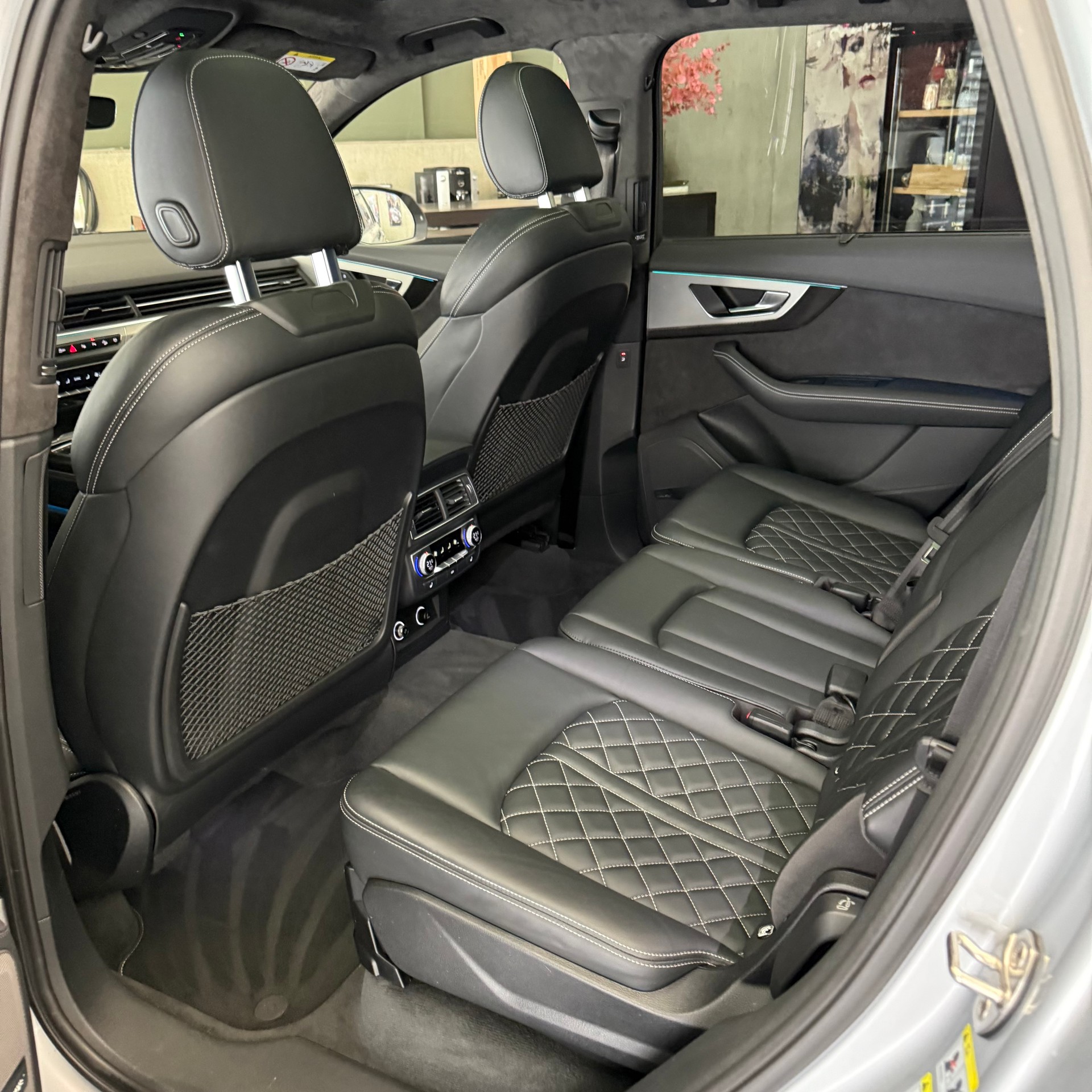 AUDI SQ7 4.0 V8 TDI quattro T-Tronic-image-19