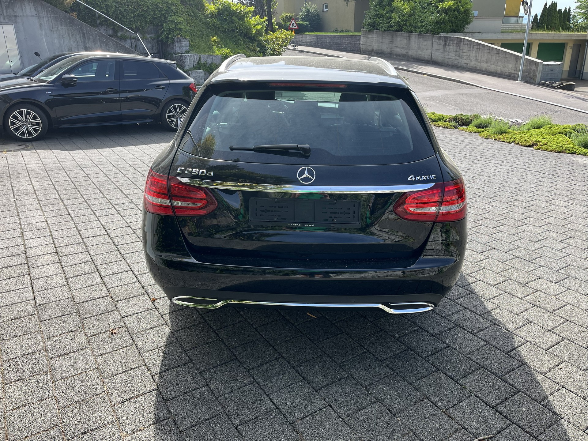 MERCEDES-BENZ C 250 d Avantgarde 4m-image-3