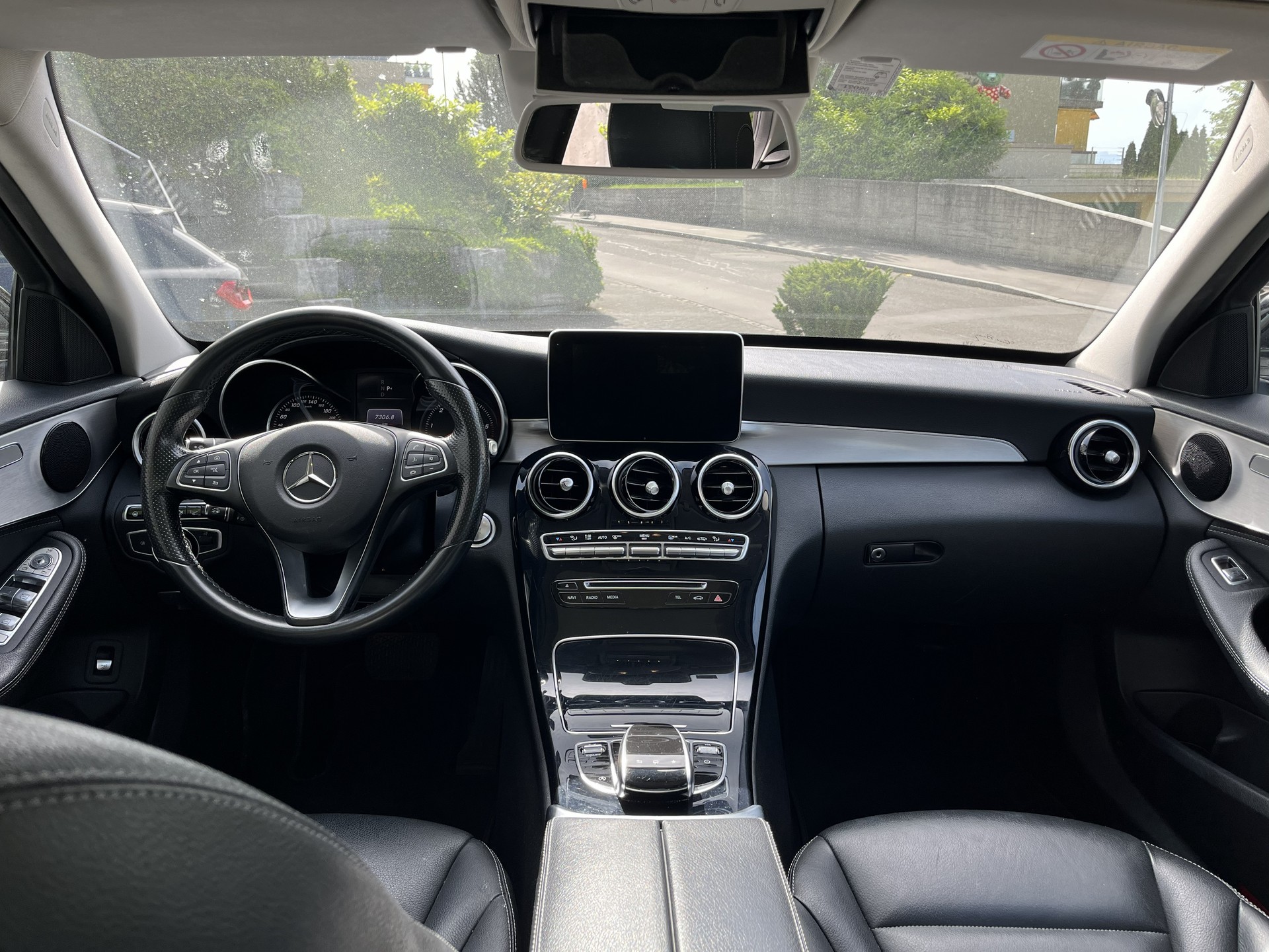 MERCEDES-BENZ C 250 d Avantgarde 4m-image-4