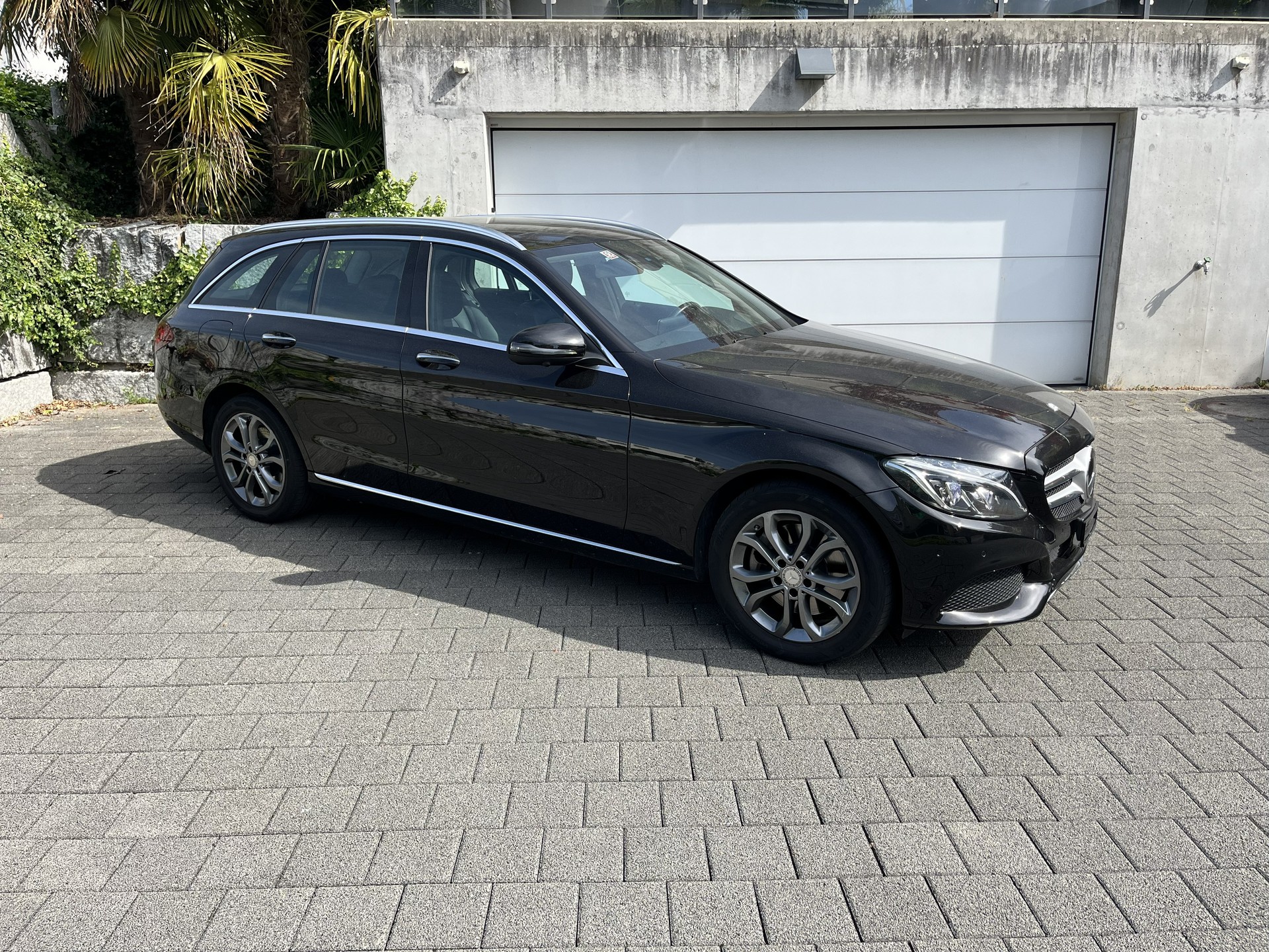 MERCEDES-BENZ C 250 d Avantgarde 4m-image-2