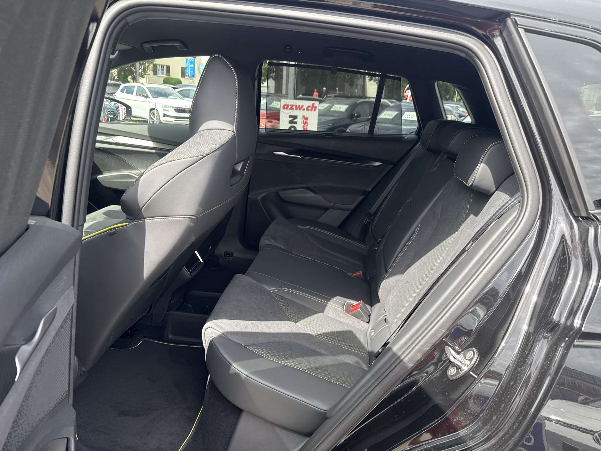SKODA Elroq 85 RS 4x4 340PS Automat-image-6