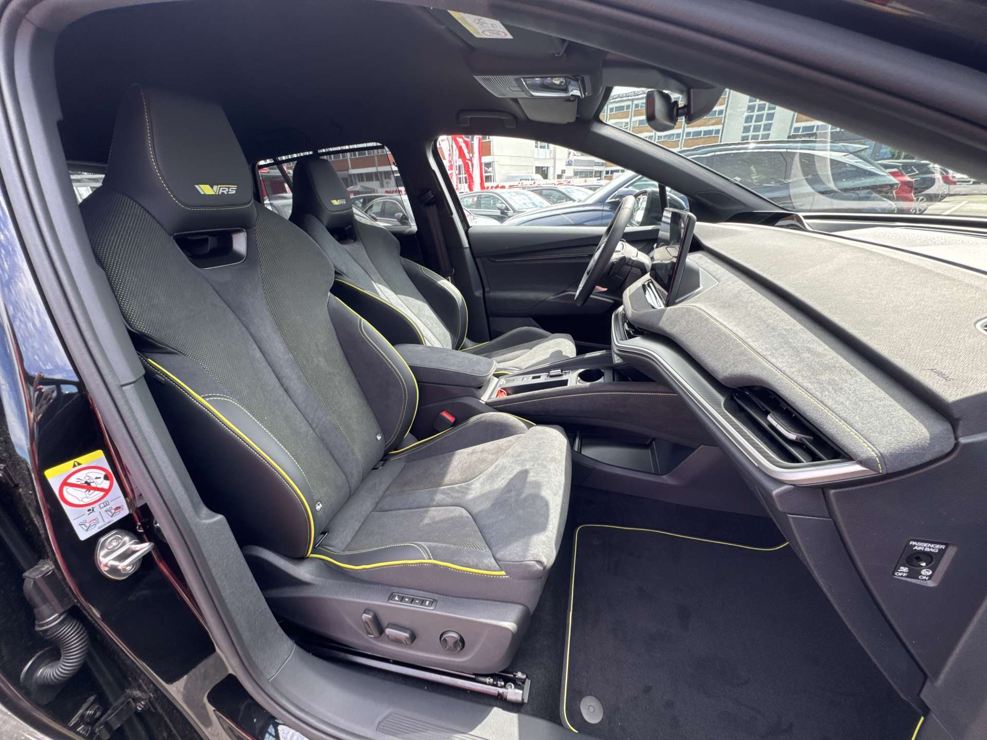 SKODA Elroq 85 RS 4x4 340PS Automat-image-12