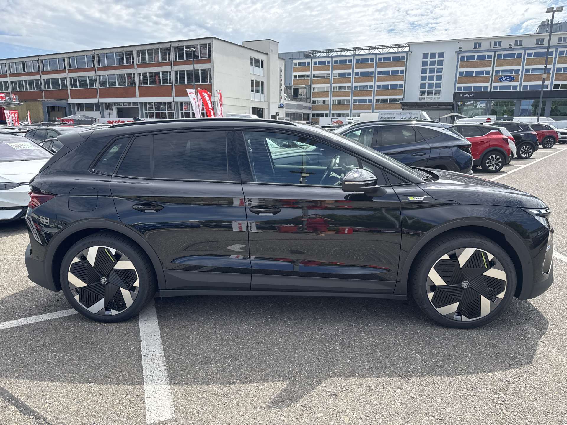 SKODA Elroq 85 RS 4x4 340PS Automat-image-10