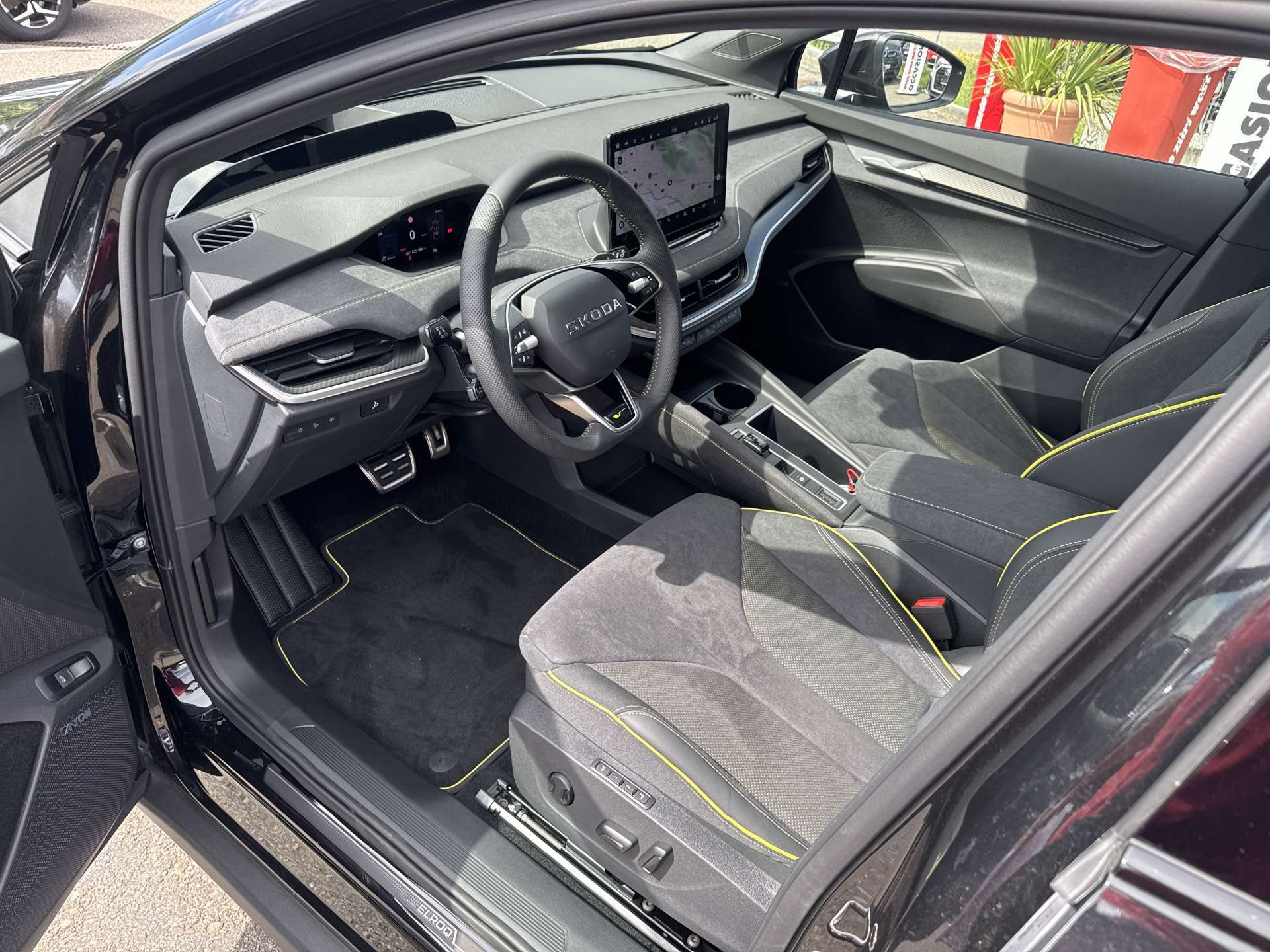 SKODA Elroq 85 RS 4x4 340PS Automat-image-5