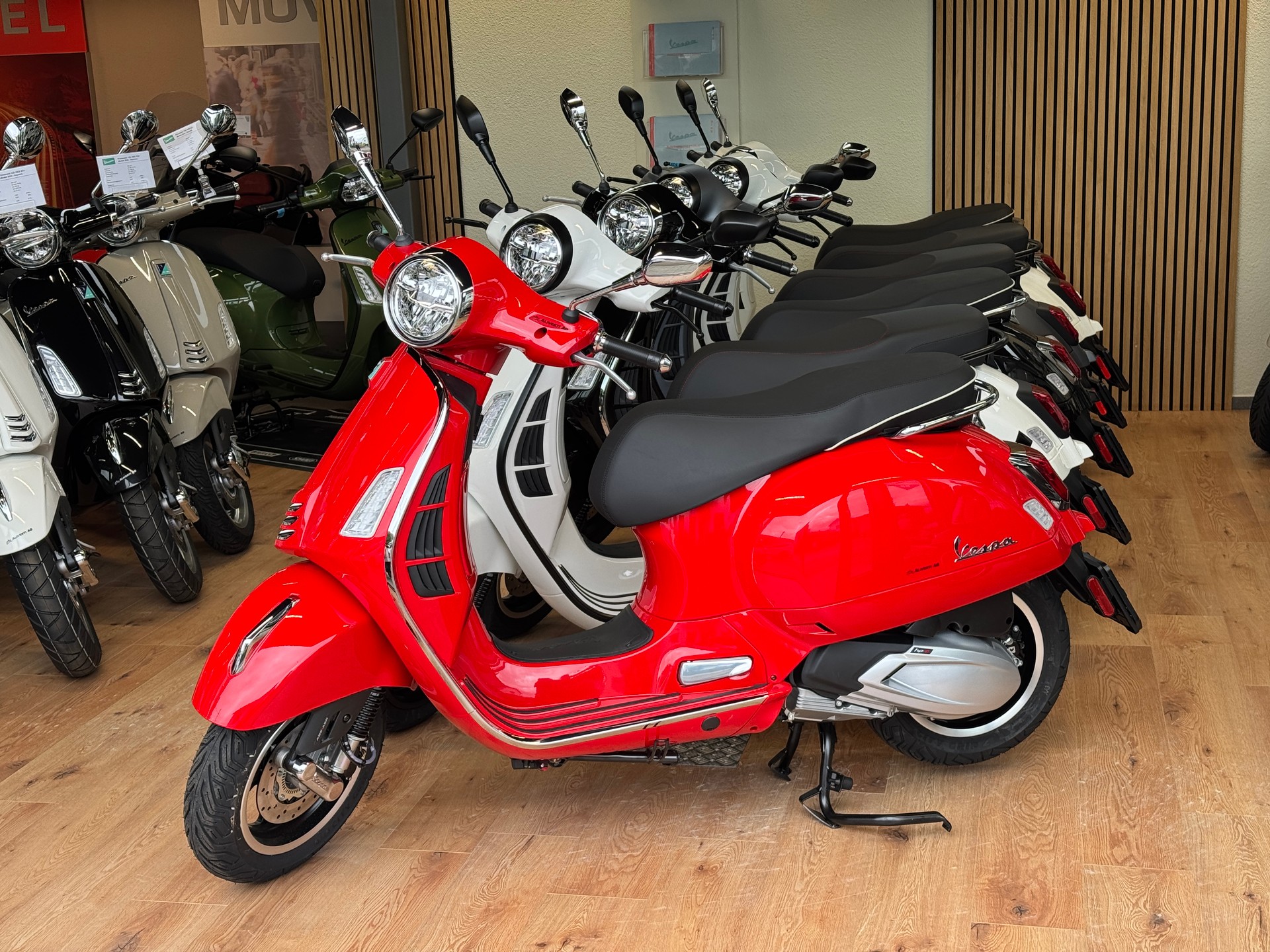 PIAGGIO Vespa GTS 310 Super RST E5+-image-1