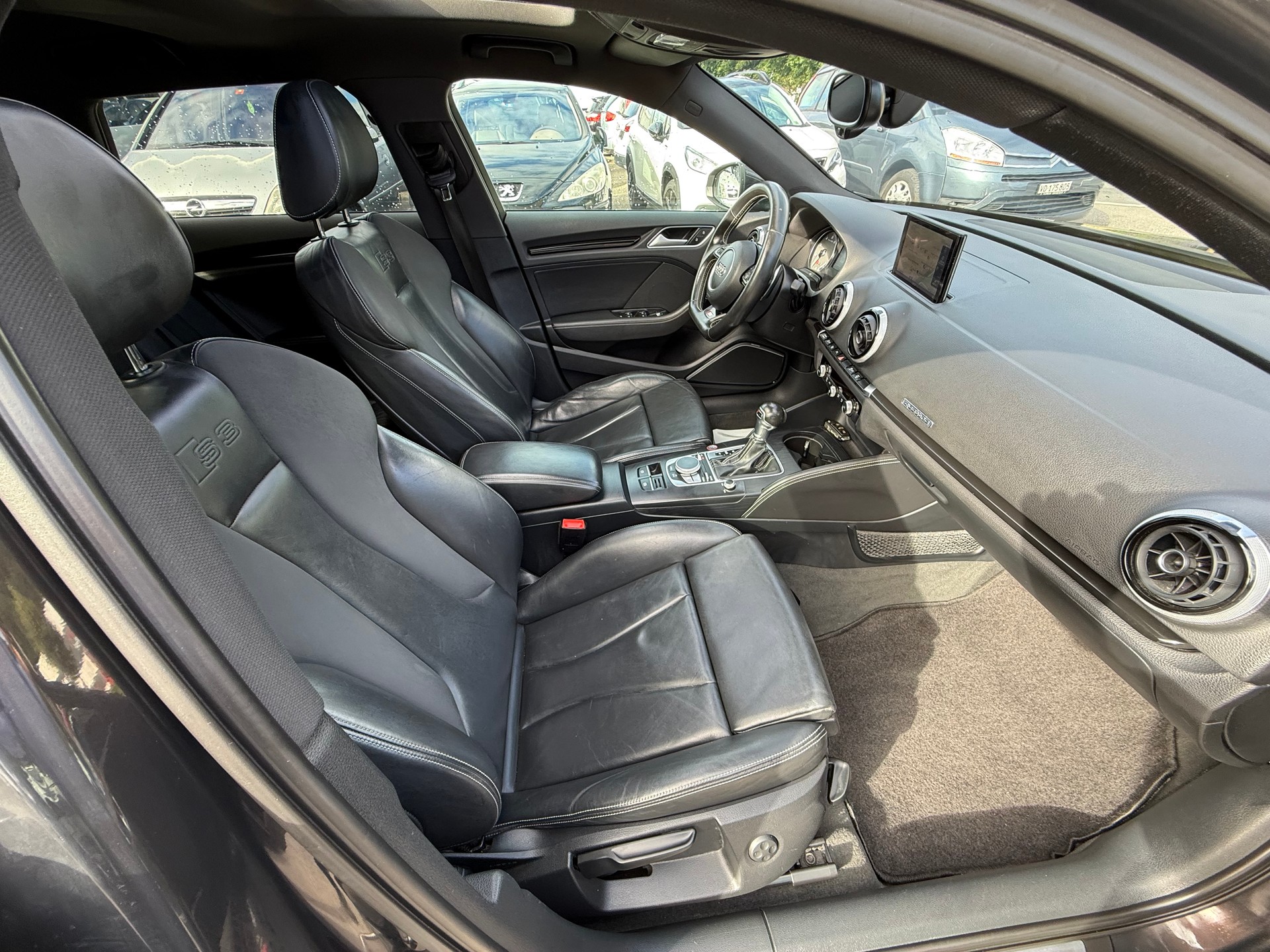 AUDI S3 Sportback 2.0 TFSI quattro S-tronic-image-7