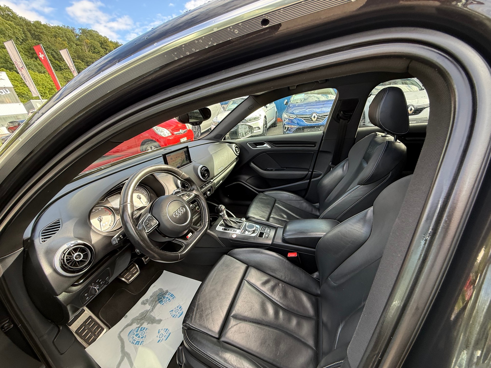 AUDI S3 Sportback 2.0 TFSI quattro S-tronic-image-6