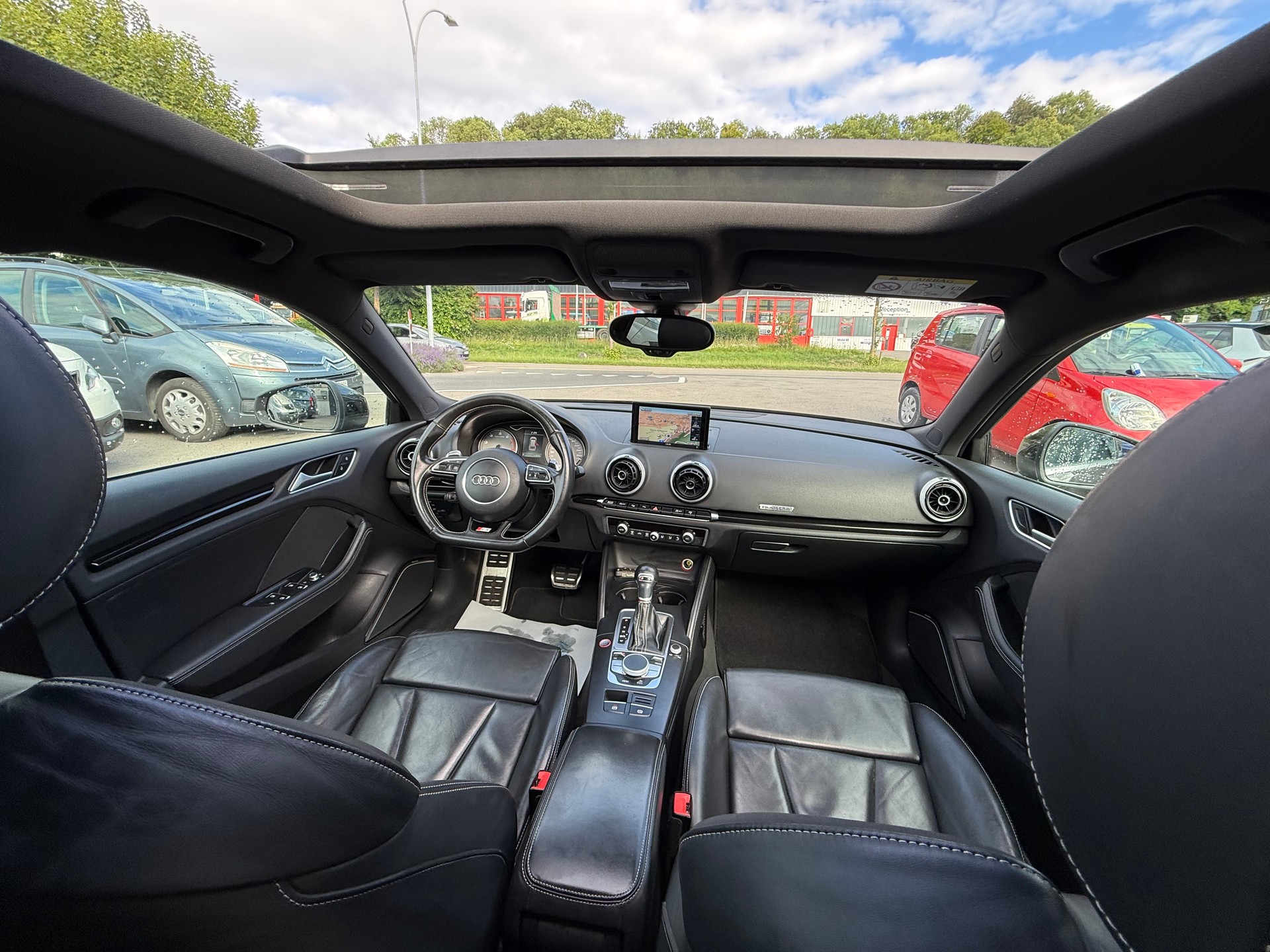 AUDI S3 Sportback 2.0 TFSI quattro S-tronic-image-5