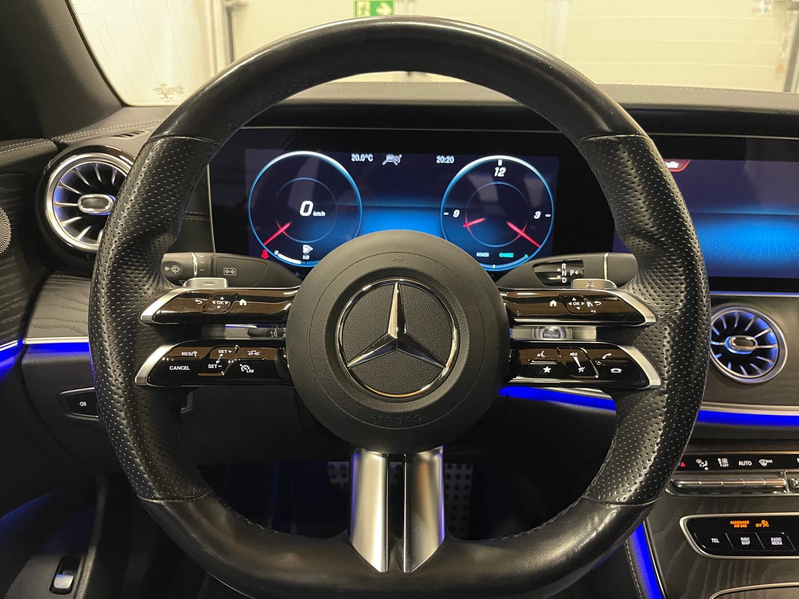 MERCEDES-BENZ E 450 AMG Line 4matic Cabriolet-image-19