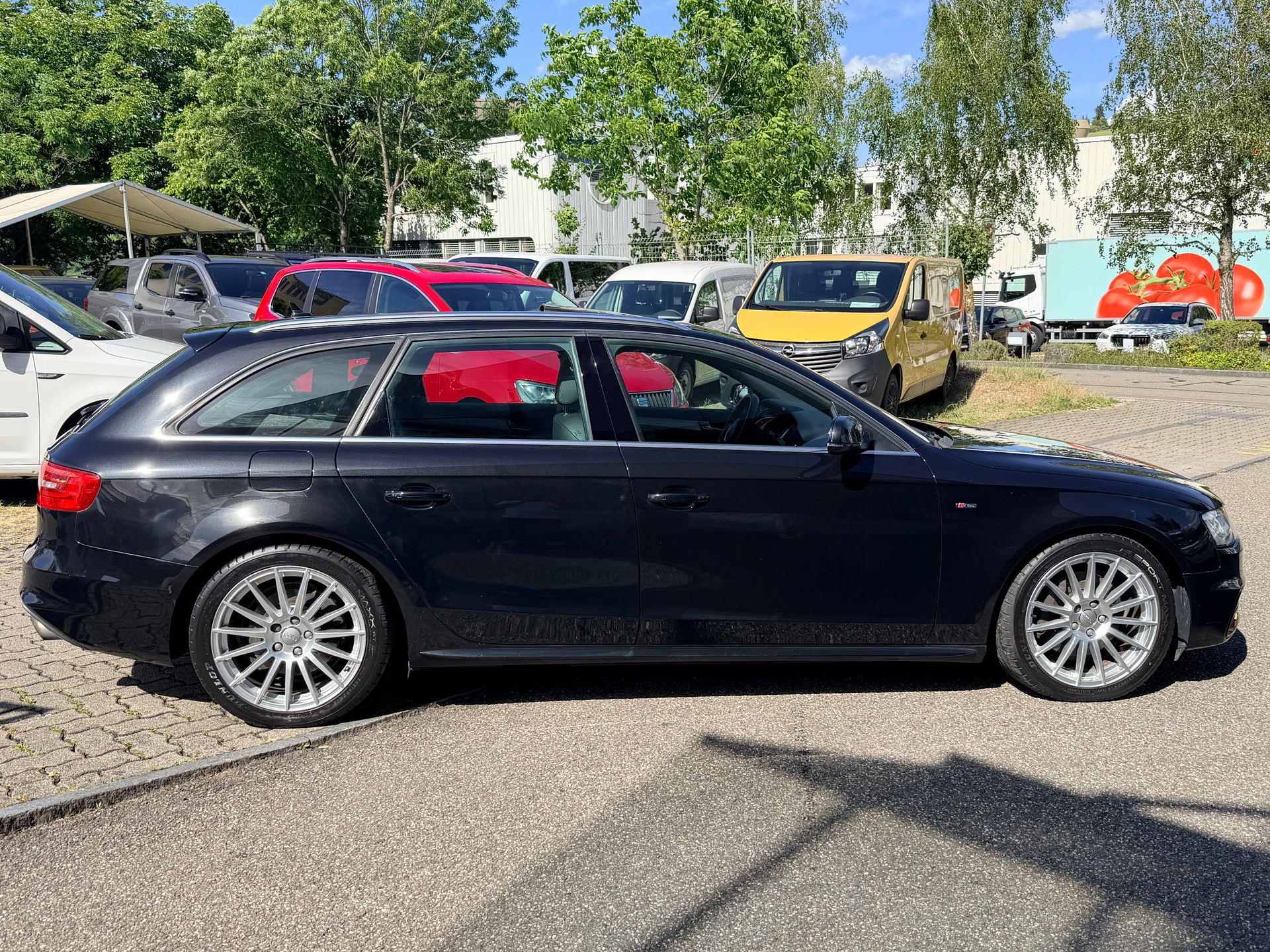 AUDI A4 Avant 2.0 TFSI quattro s-tronic-image-1
