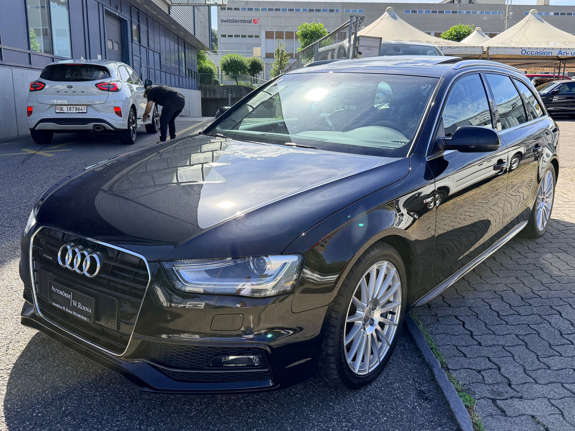 AUDI A4 Avant 2.0 TFSI quattro s-tronic-image-5