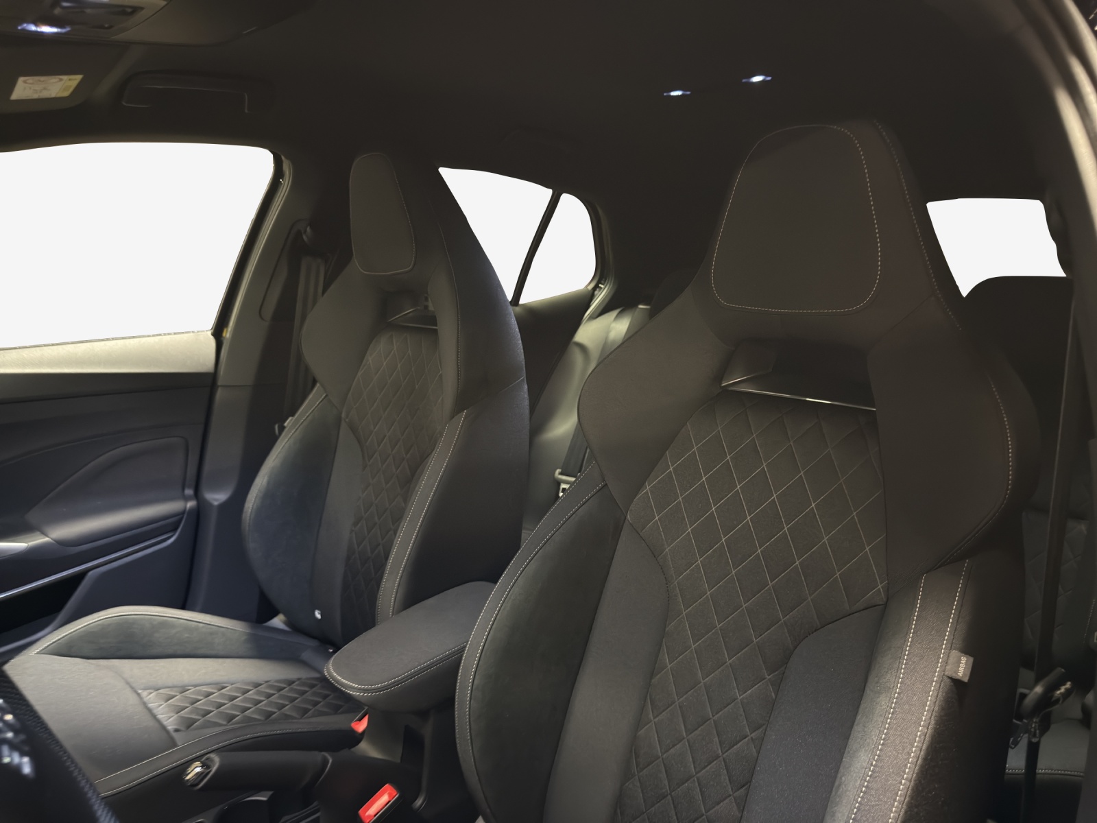 SKODA Fabia 1.0 TSI Dynamic DSG-image-15