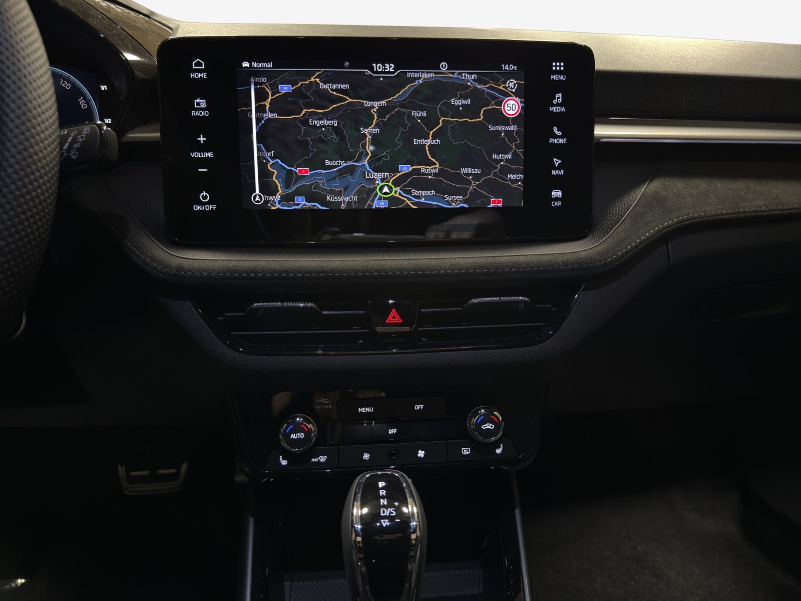 SKODA Fabia 1.0 TSI Dynamic DSG-image-10