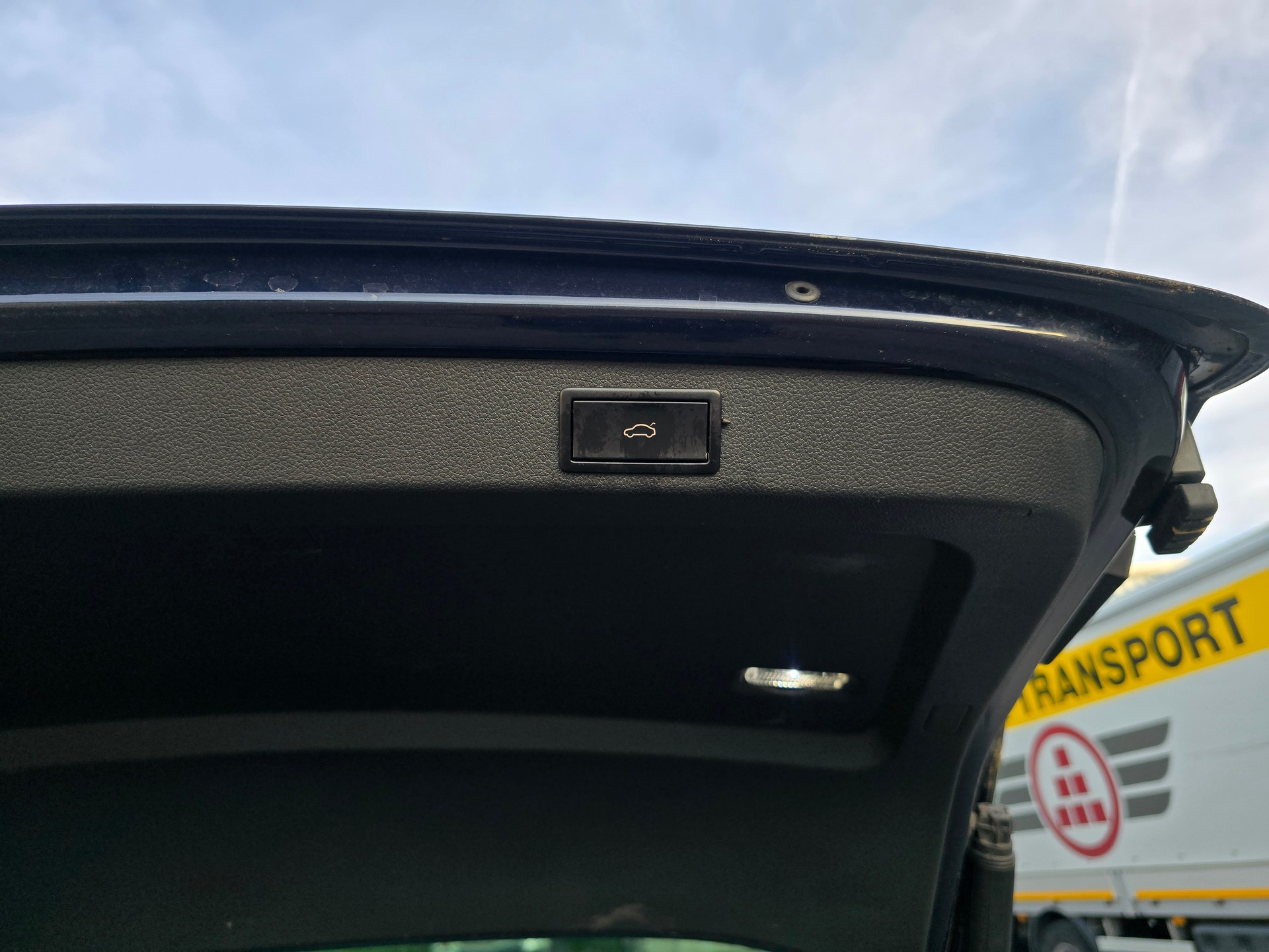 SKODA Superb Combi 2.0 TDi Style DSG-image-7
