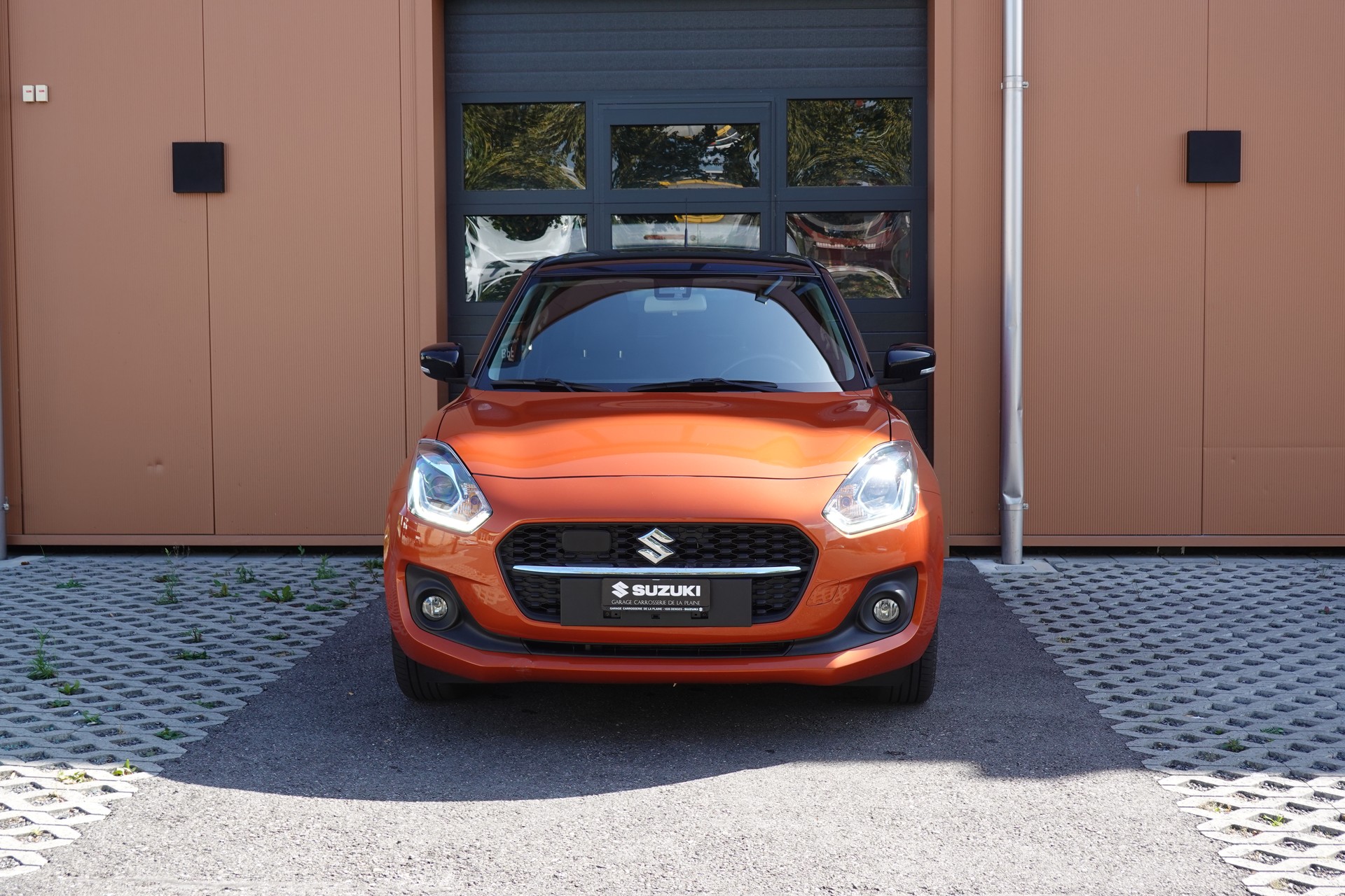 SUZUKI Swift 1.2i Piz Sulai Top Hybrid Allgrip 4x4 "CH Auto * Keyless * GPS * Caméra * Temp. Adapt"-image-1