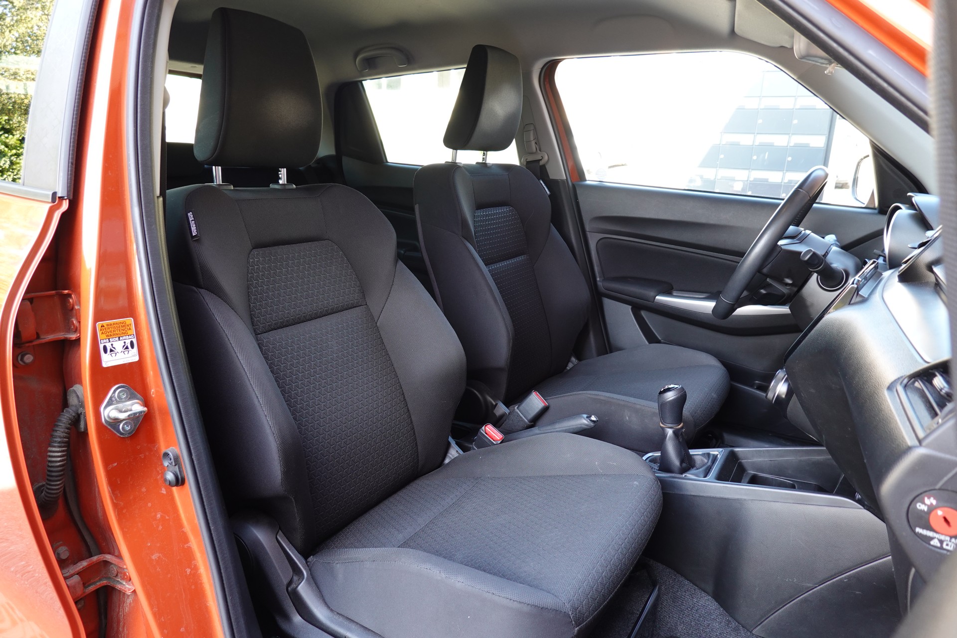SUZUKI Swift 1.2i Piz Sulai Top Hybrid Allgrip 4x4 "CH Auto * Keyless * GPS * Caméra * Temp. Adapt"-image-22