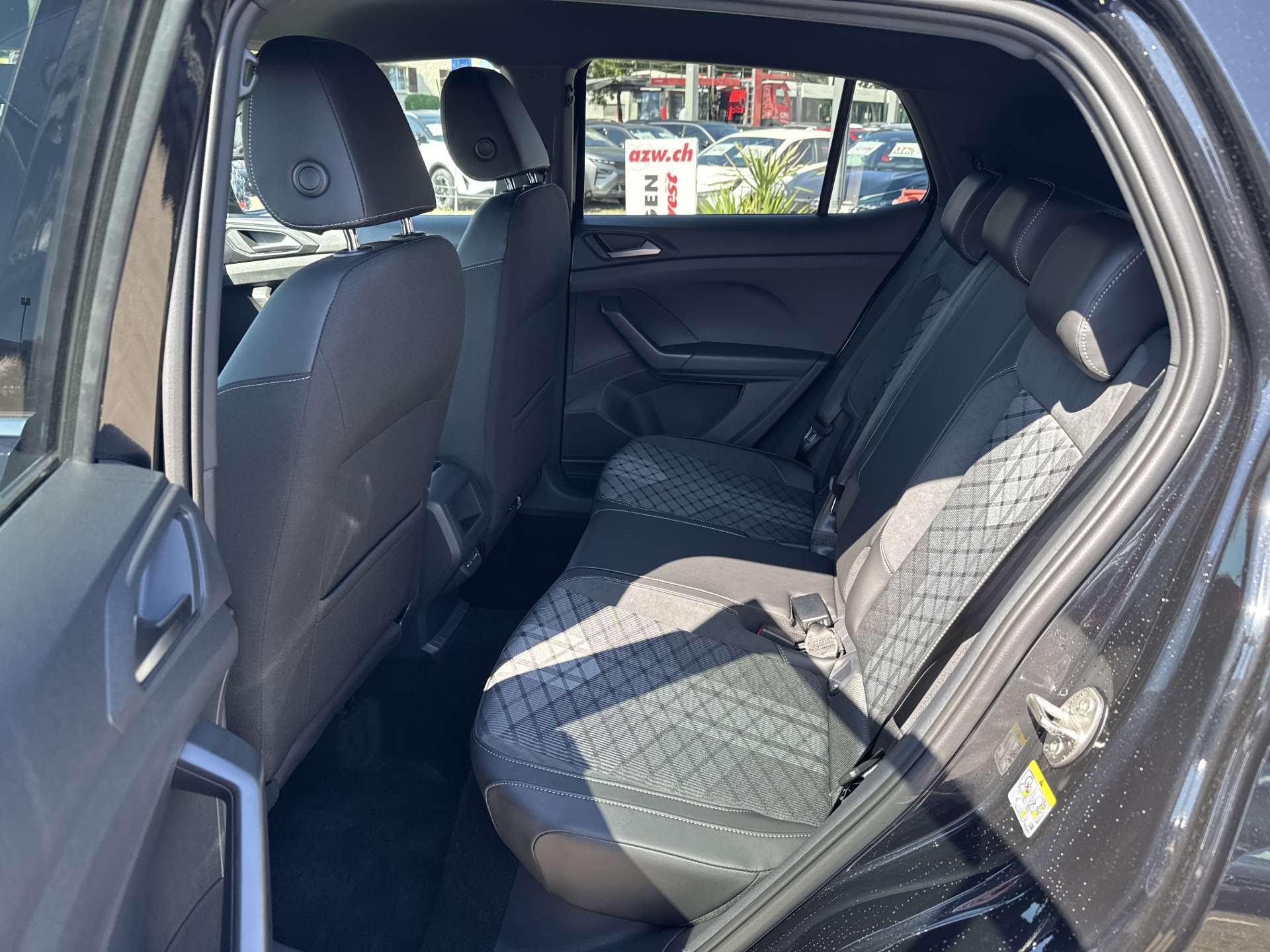 VW T-Cross 1.5 TSi EVO ACT R-Line DSG-Automat-image-6