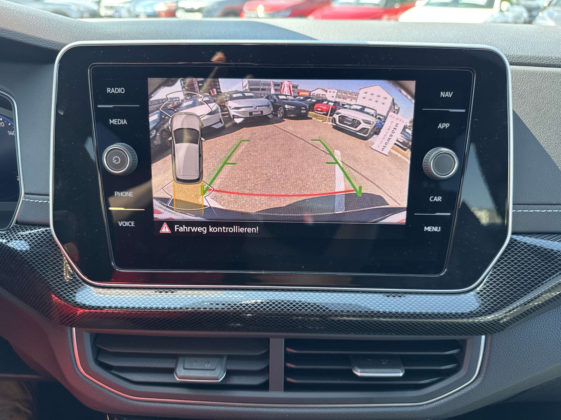 VW T-Cross 1.5 TSi EVO ACT R-Line DSG-Automat-image-9