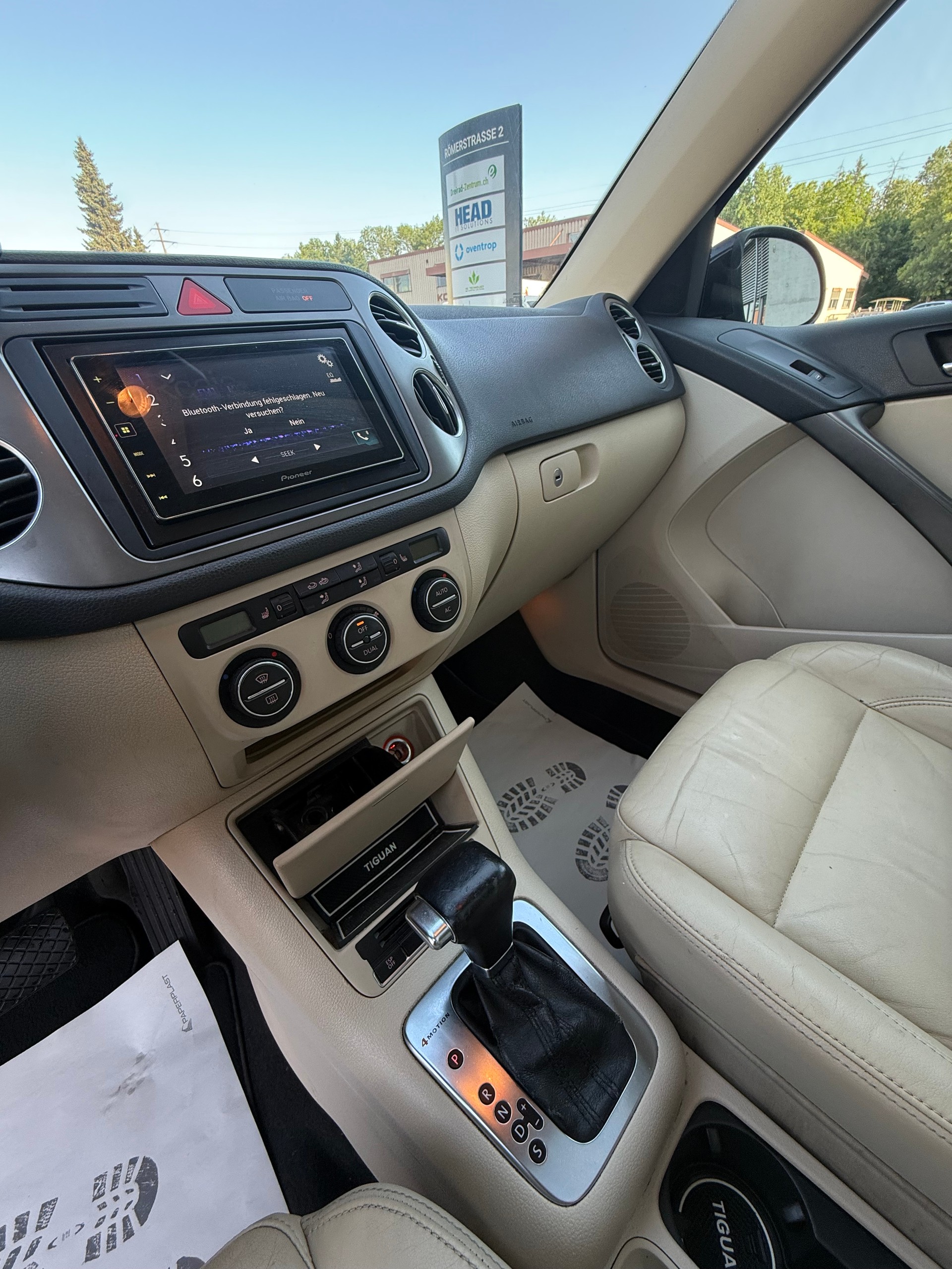 VW Tiguan 2.0 TDI Trend&Fun Tiptronic-image-6