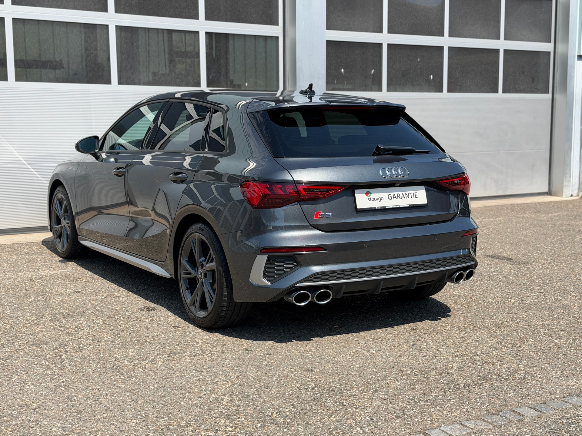 AUDI S3 Sportback 2.0 TFSI quattro S-tronic-image-4