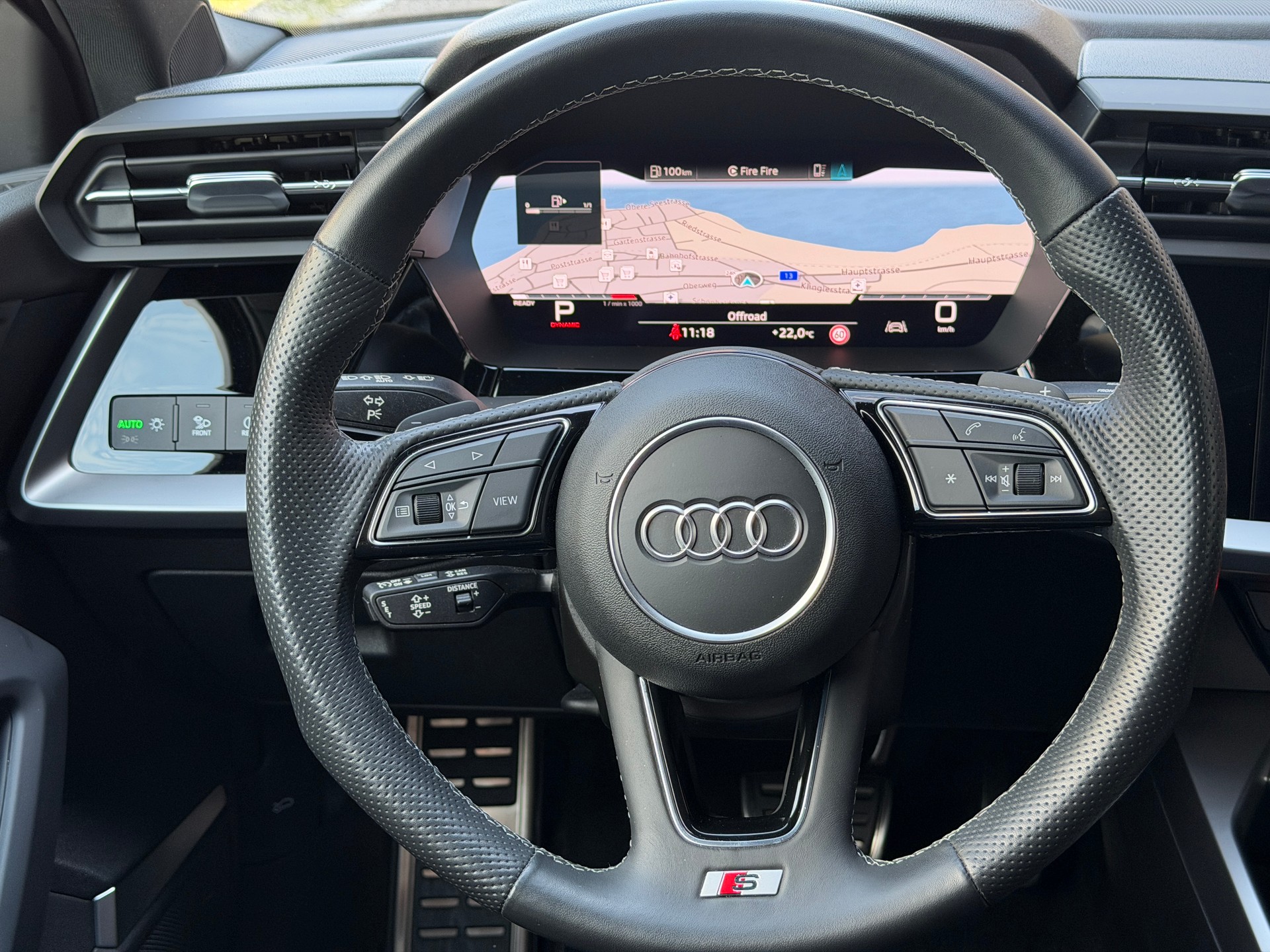 AUDI S3 Sportback 2.0 TFSI quattro S-tronic-image-12