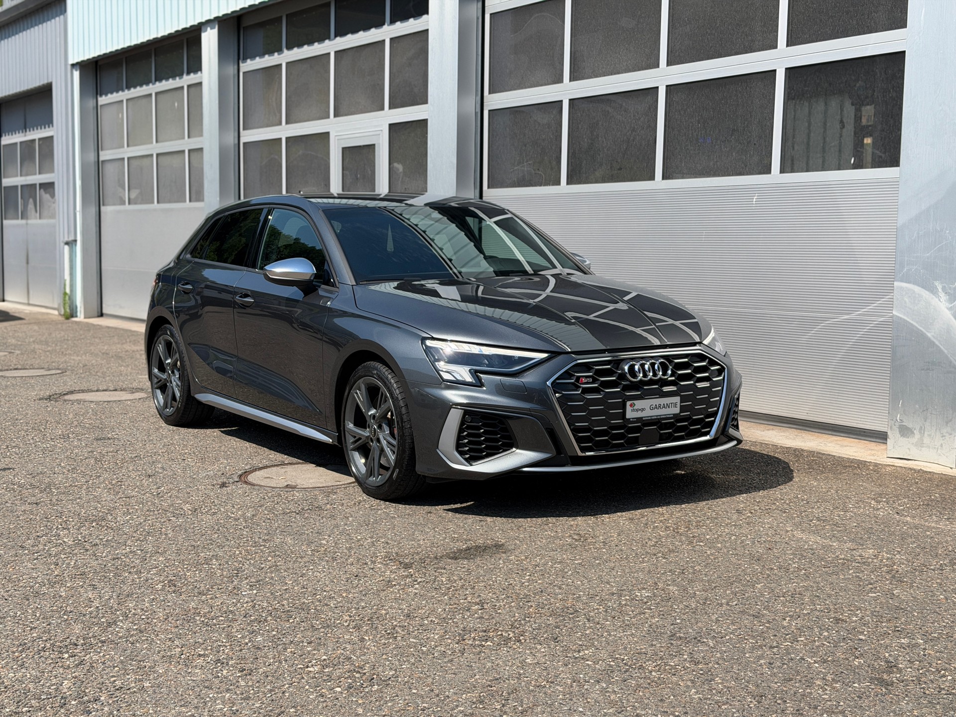 AUDI S3 Sportback 2.0 TFSI quattro S-tronic-image-6