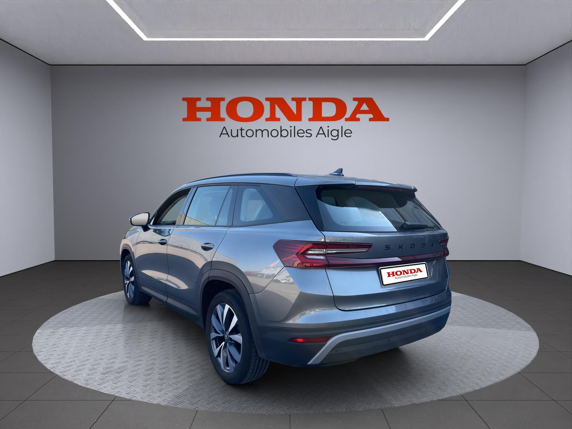SKODA Kodiaq 2.0 TSI Selection-image-2